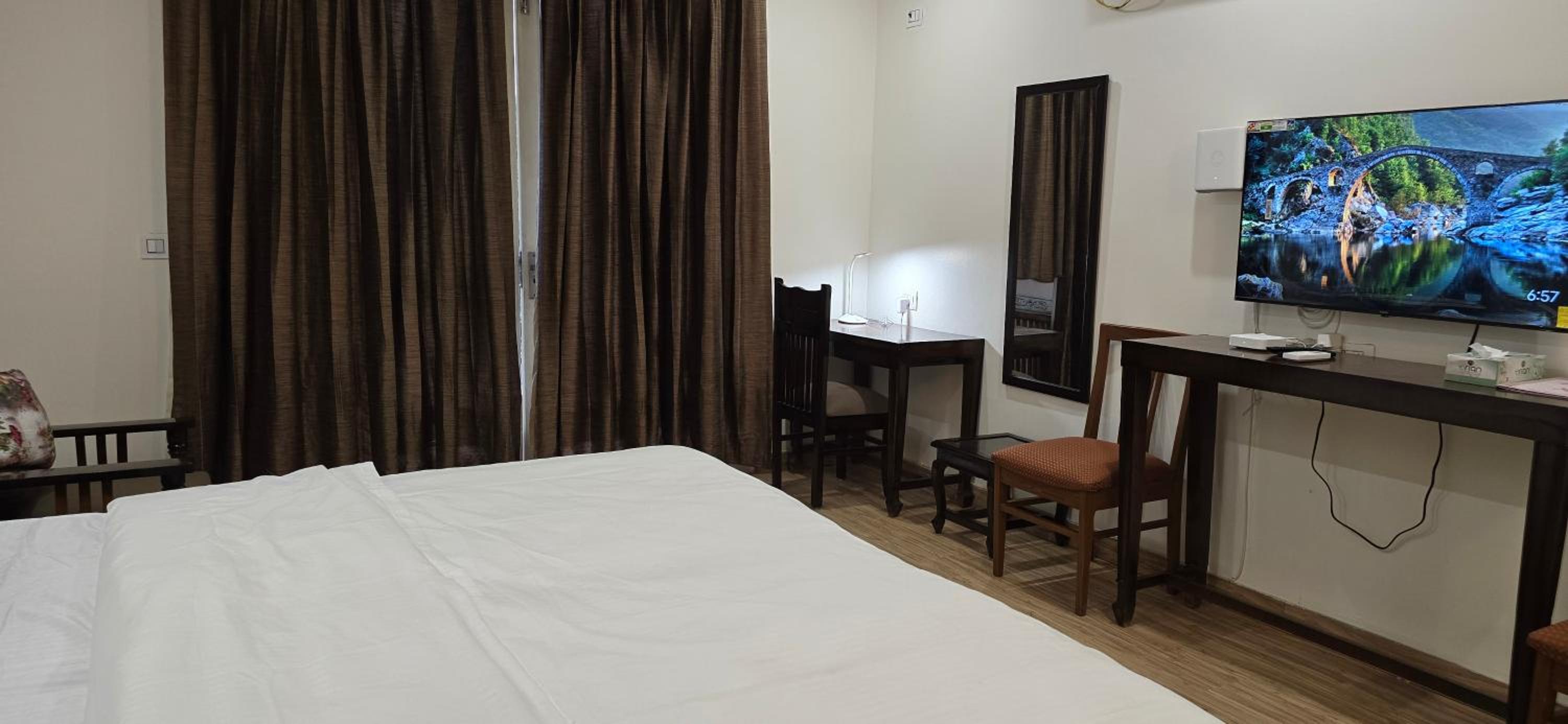 hotel room