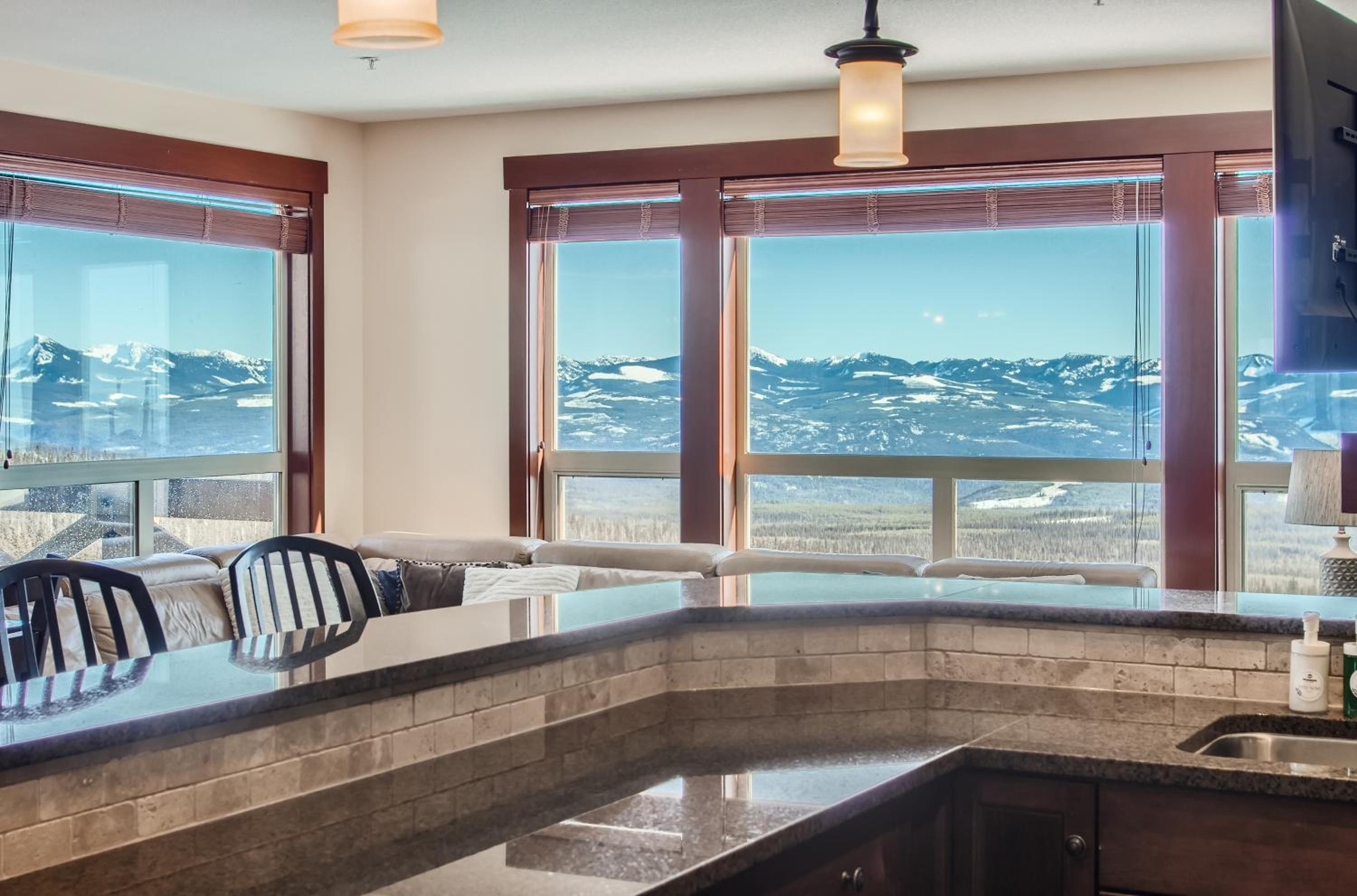 Stonegate Resort Unit C106