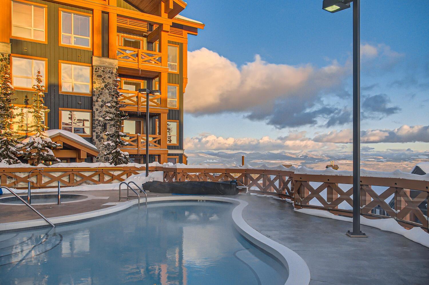 Stonegate Resort Unit C106