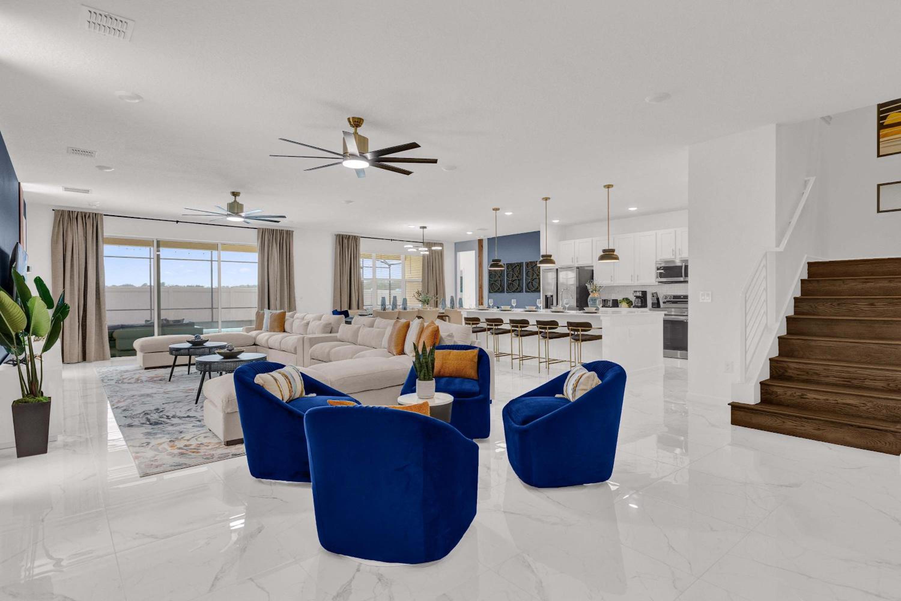 Luxury Home - ALL the extras - Sleeps 39