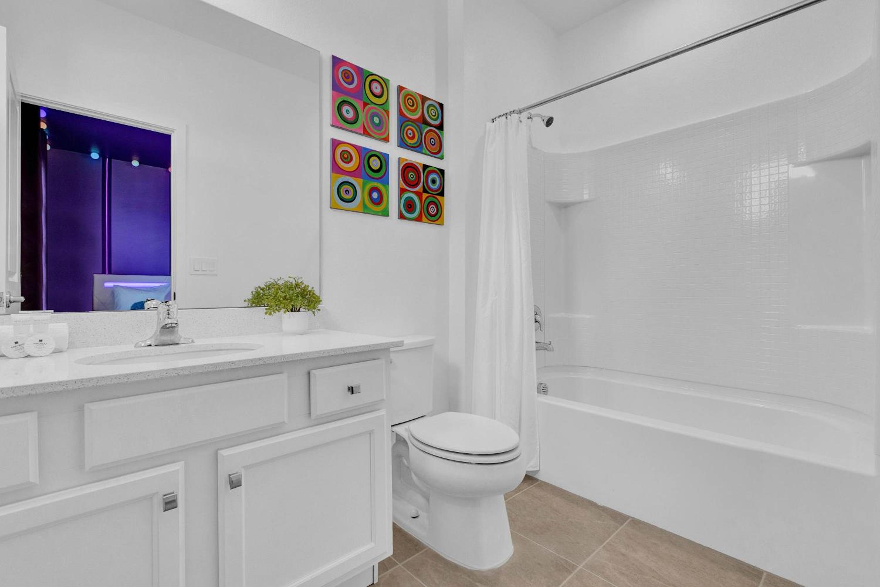 Luxury Home - ALL the extras - Sleeps 39