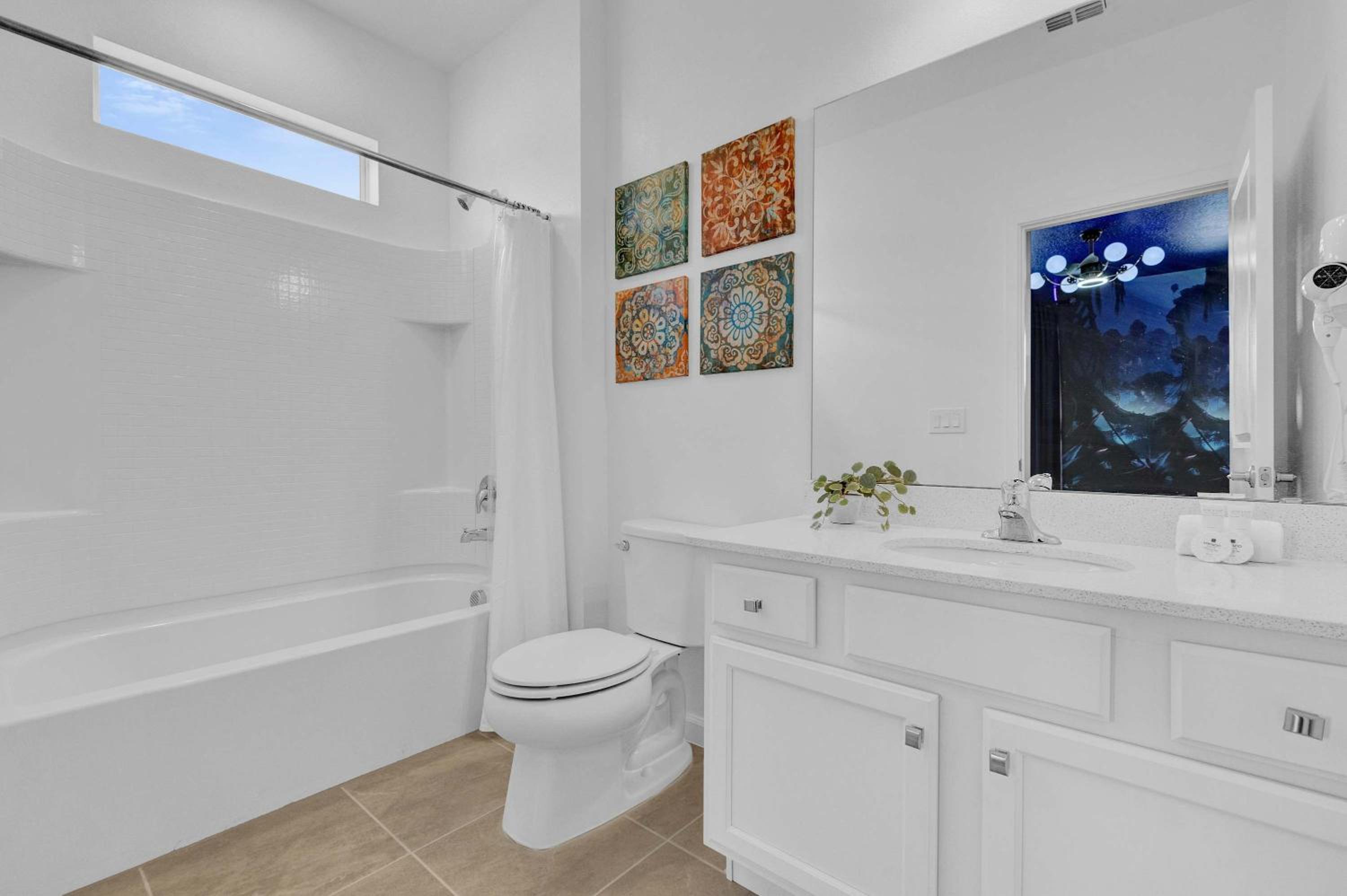 Luxury Home - ALL the extras - Sleeps 39