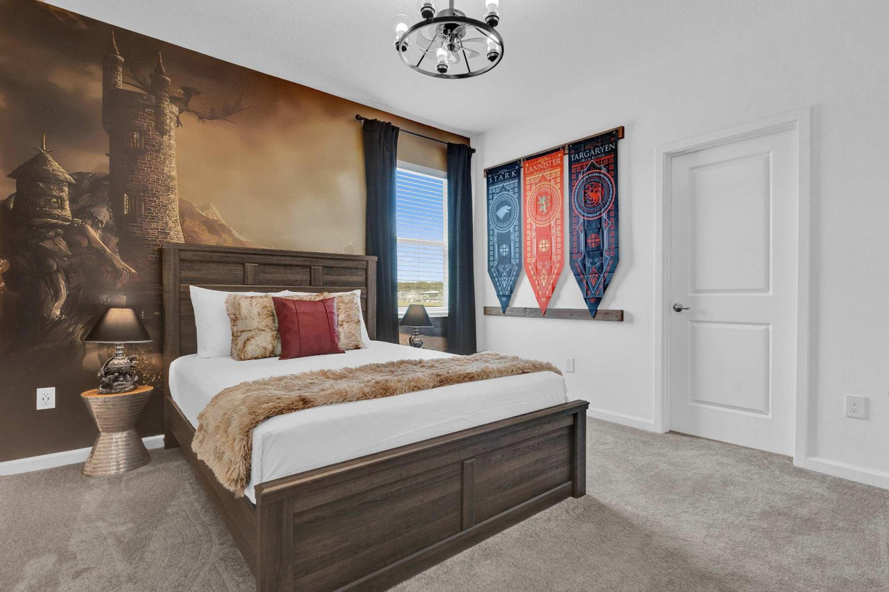 Luxury Home - ALL the extras - Sleeps 39
