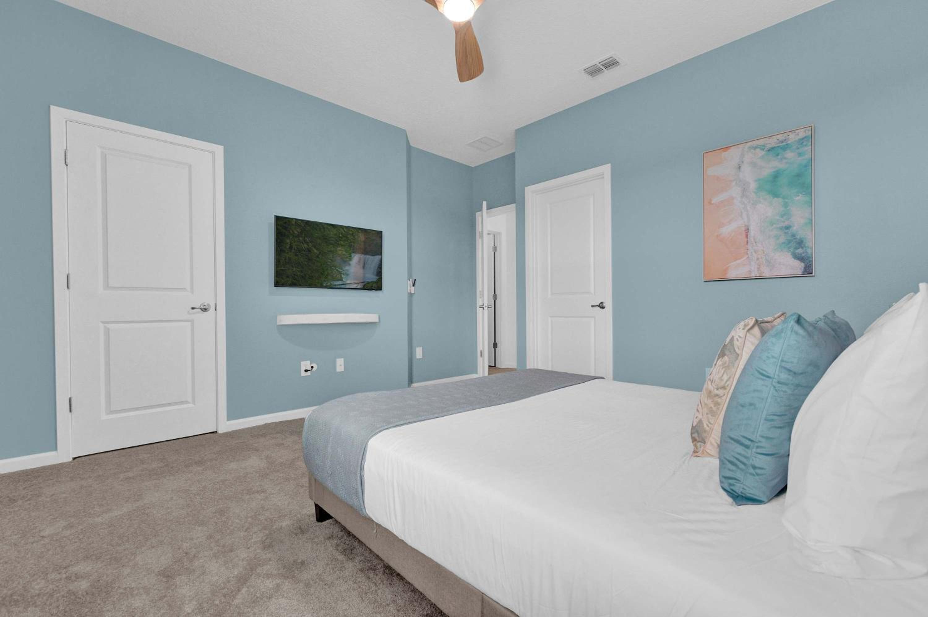 Luxury Home - ALL the extras - Sleeps 39