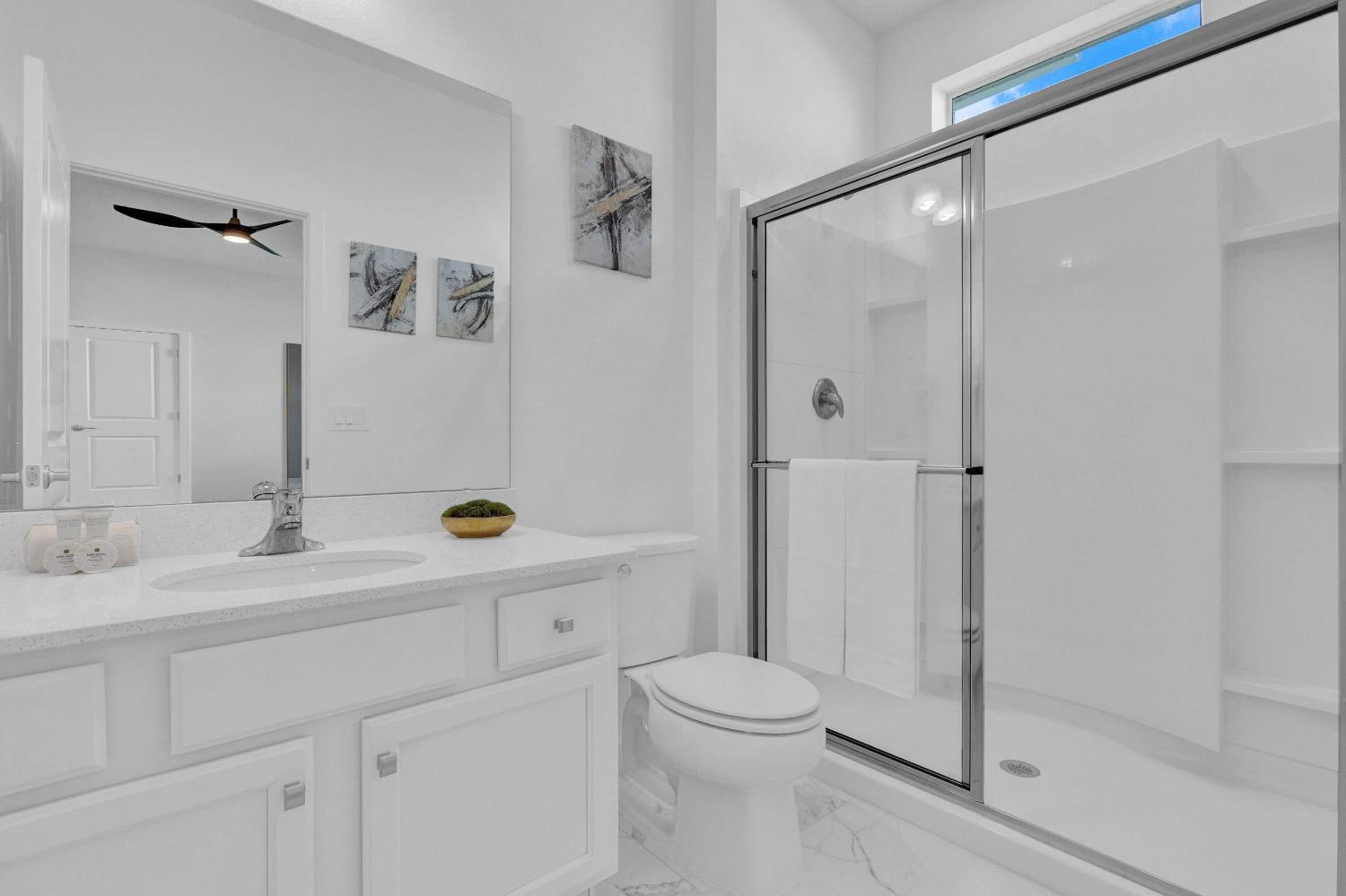Luxury Home - ALL the extras - Sleeps 39