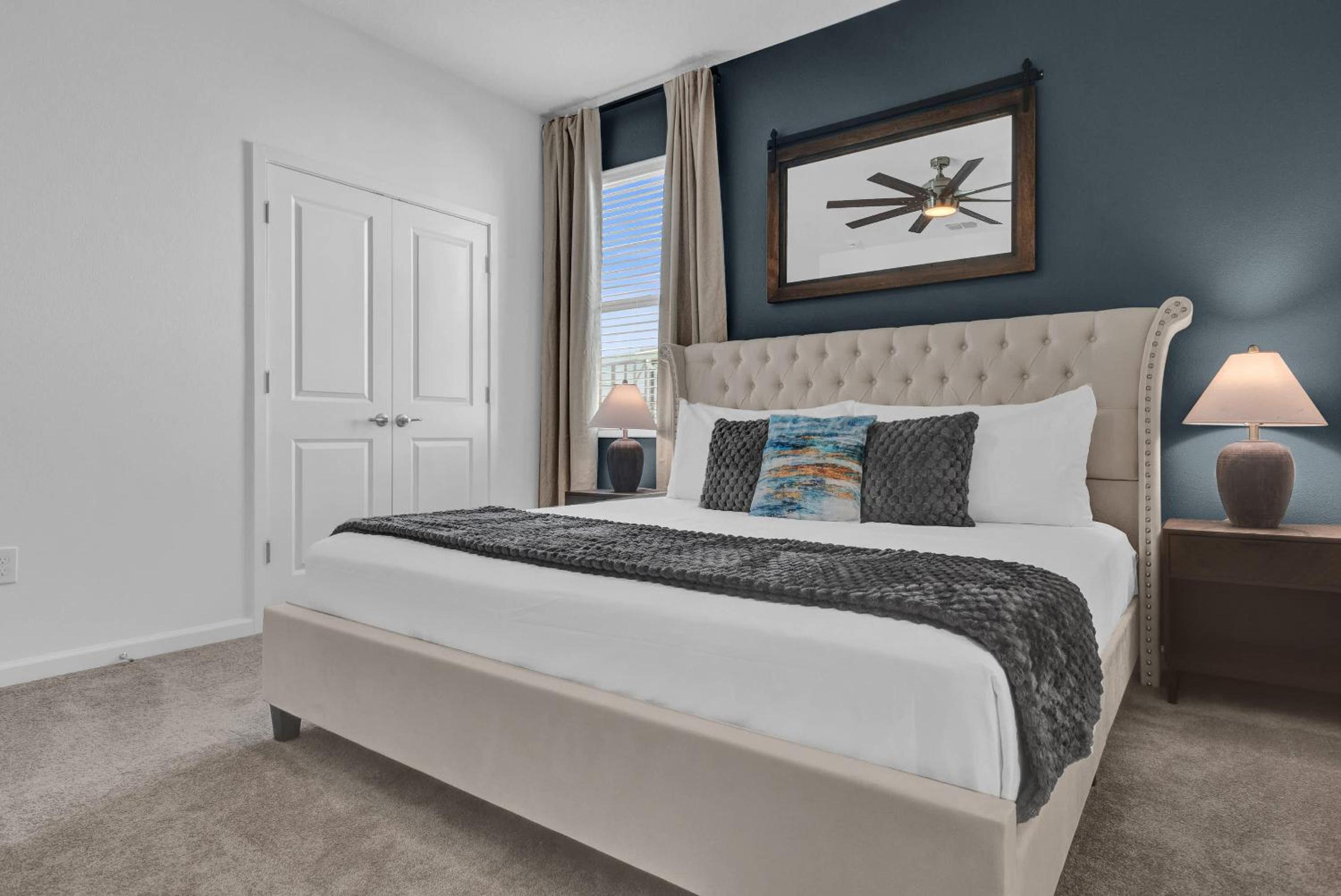 Luxury Home - ALL the extras - Sleeps 39