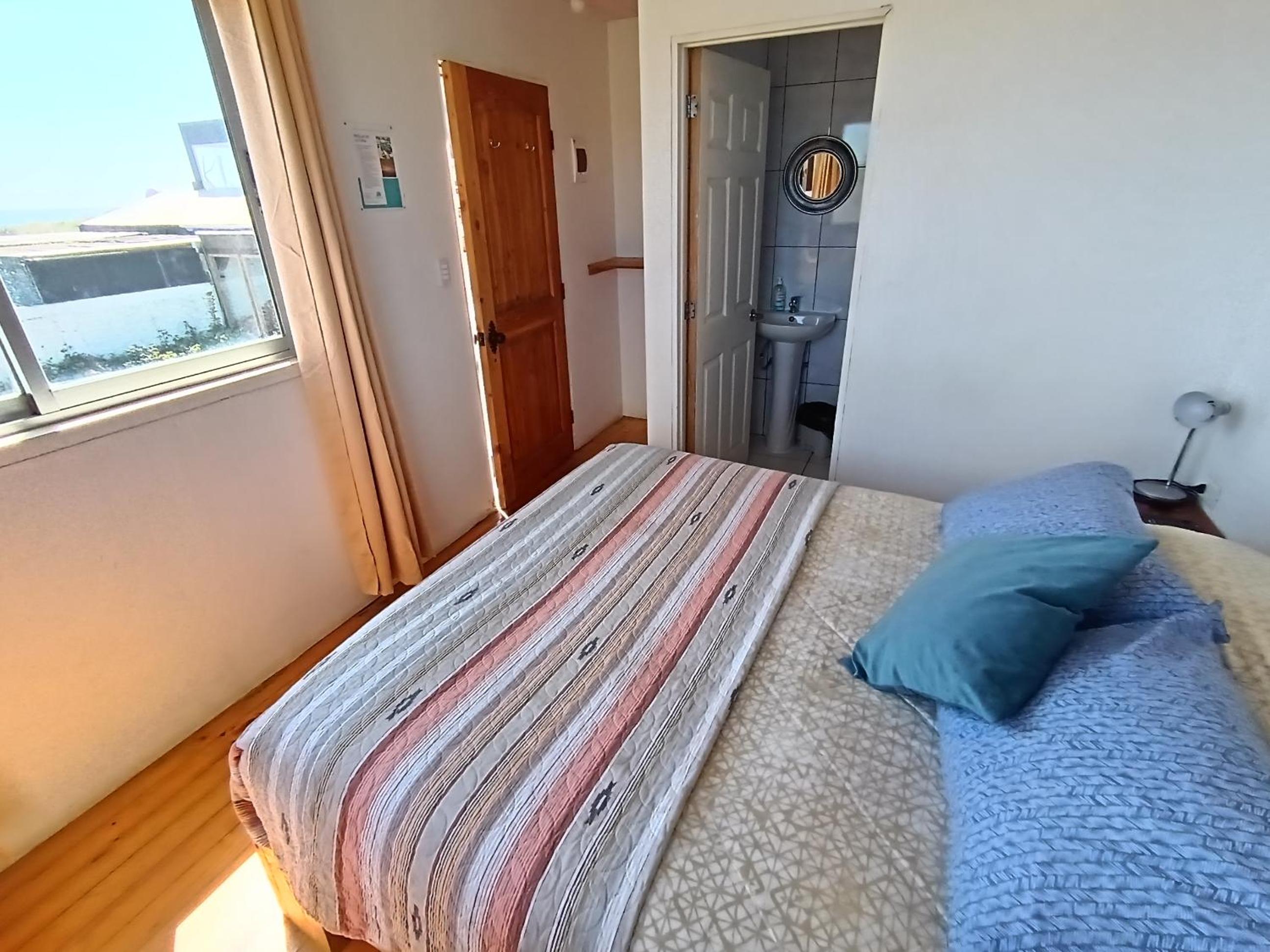 Pichilemuhostel SurfersView