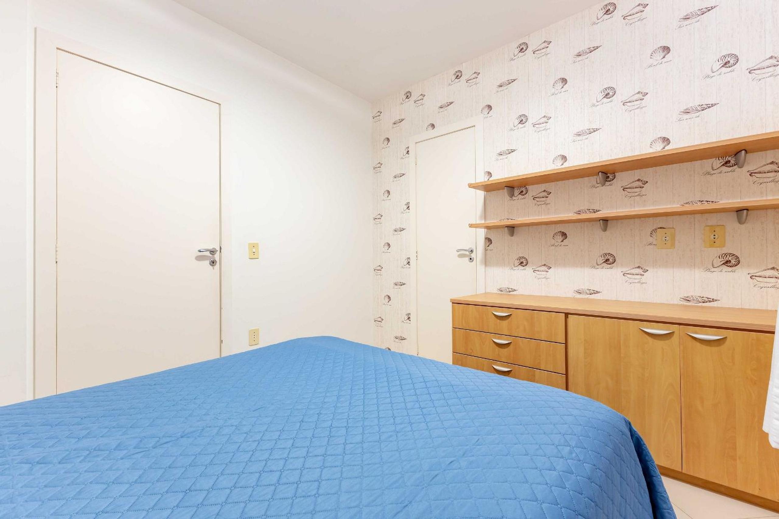 Amplo Apartamento a 70 metros da Praia de 4Ilhas