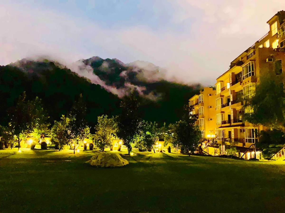 Aloha apartments by alka view 2