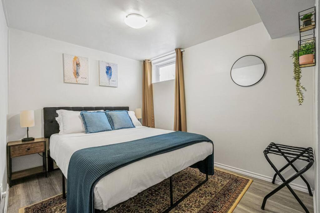Voyager's Hub- Calgary InnerCity 3BD 4Bed Sleeps 8