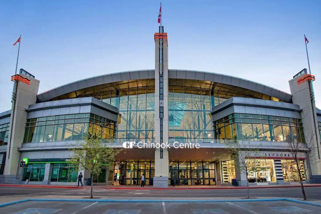 Voyager's Hub- Calgary InnerCity 3BD 4Bed Sleeps 8