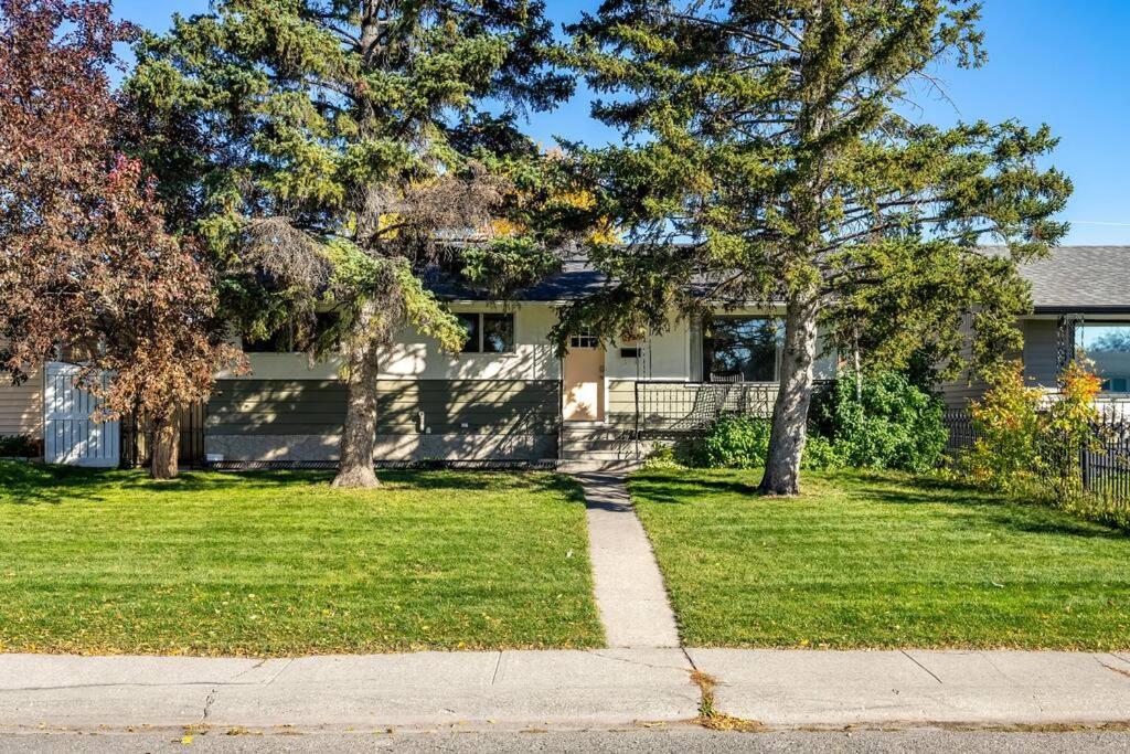 Voyager's Hub- Calgary InnerCity 3BD 4Bed Sleeps 8