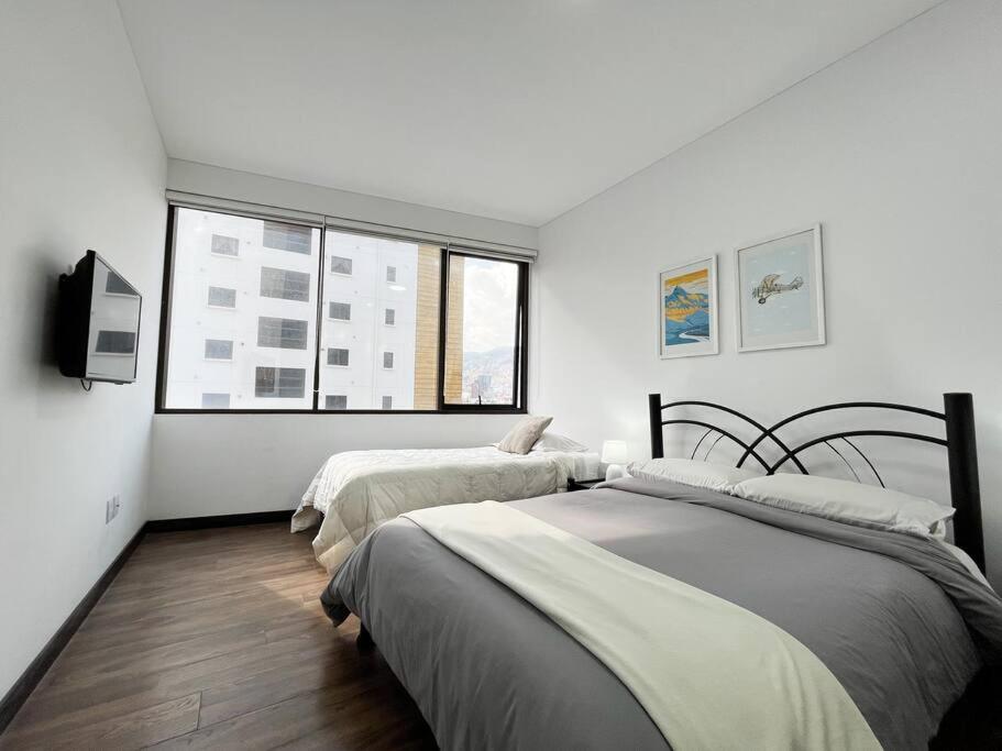 Sky Suites - Wonderful Spacious and Warm Apt with nice views in La Paz!