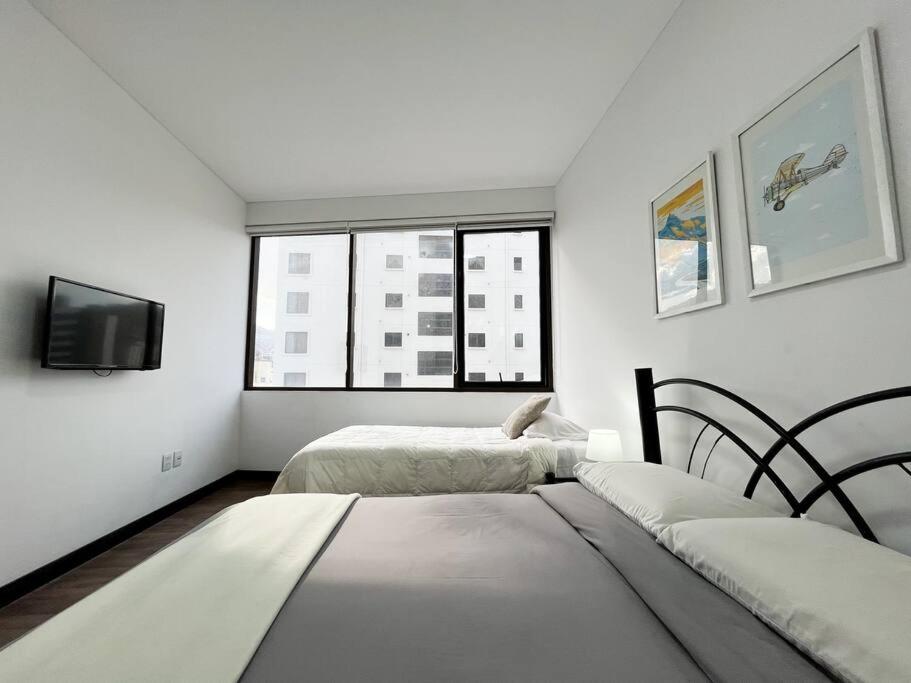 Sky Suites - Wonderful Spacious and Warm Apt with nice views in La Paz!