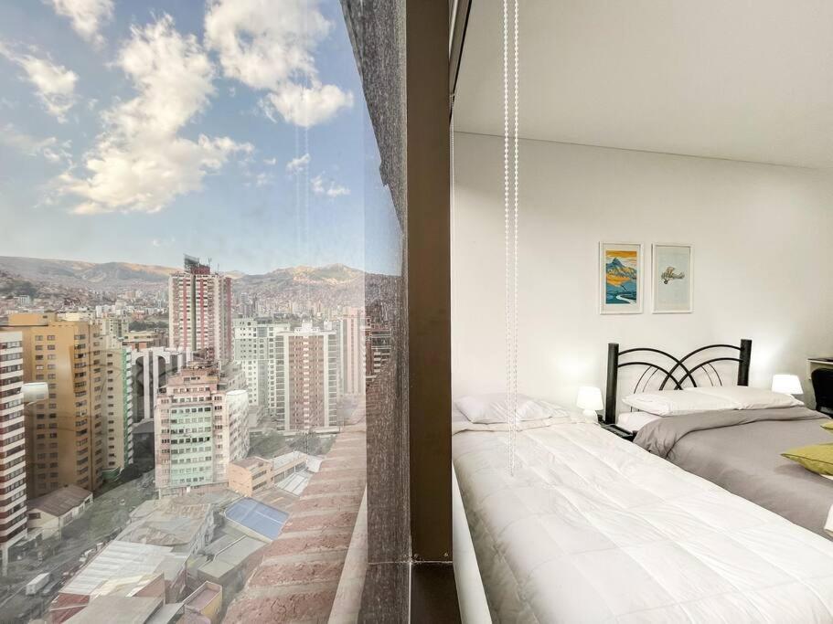 Sky Suites - Wonderful Spacious and Warm Apt with nice views in La Paz!