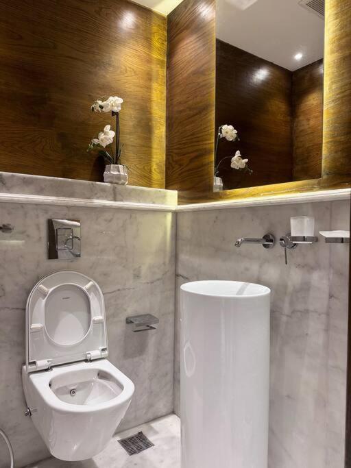 Luxury Apartments with G-Prestige 503