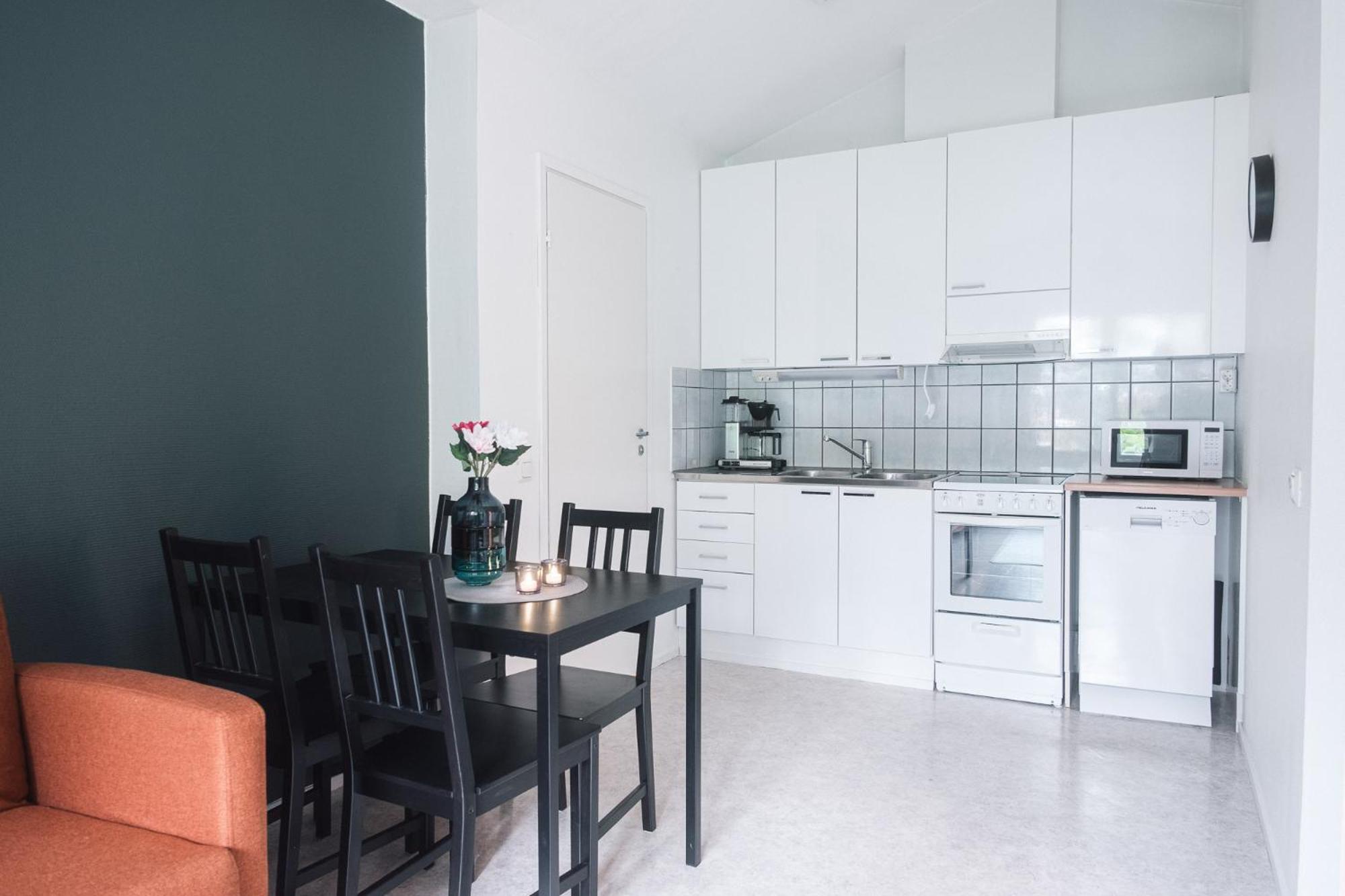 Ahkio Apartments 7