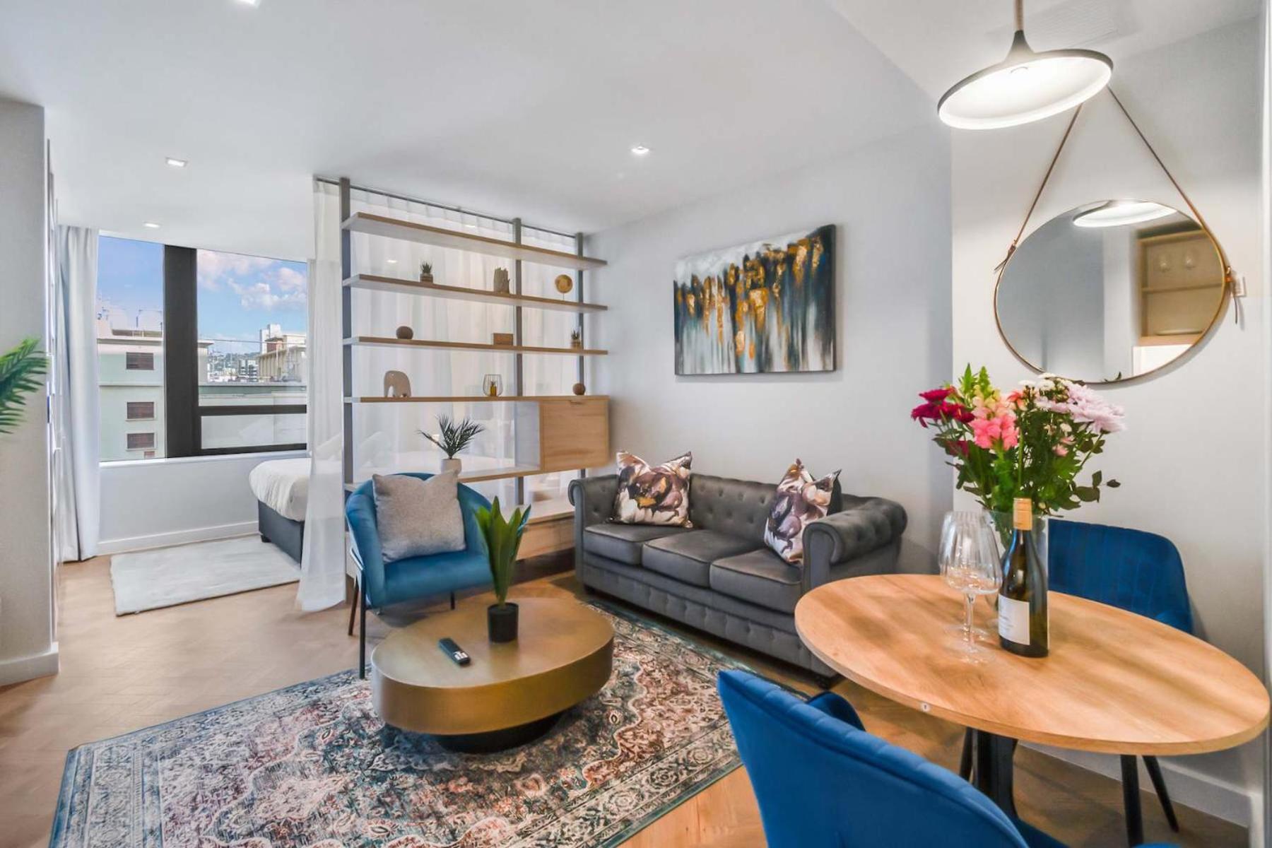 Foreshore Luxe Studio with Table Mountain View view 3