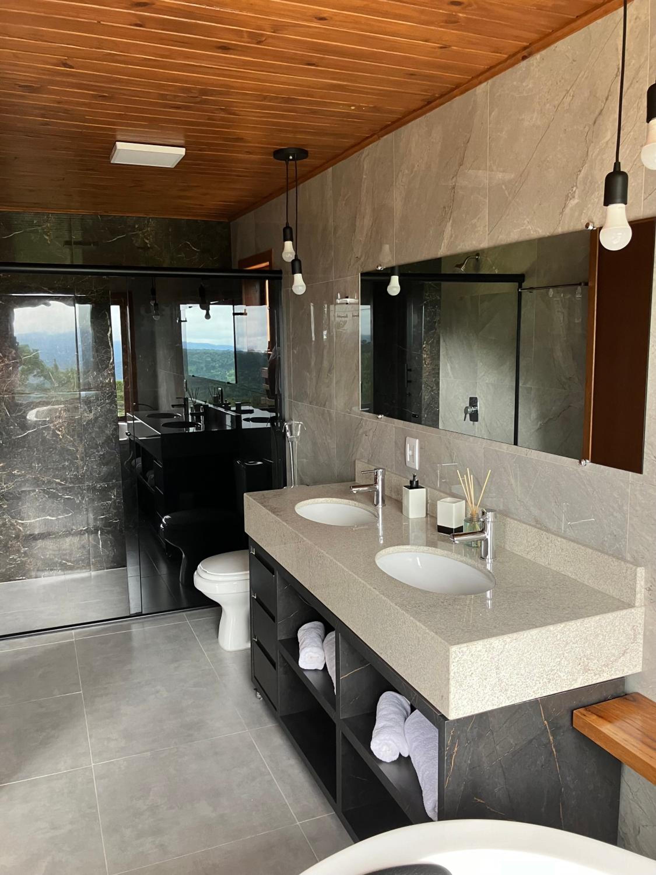 Alvorecer na Serra - Casa na Montanha