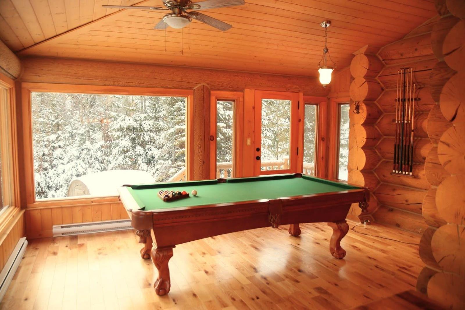 Blue Moose Private pool spa sauna lake access