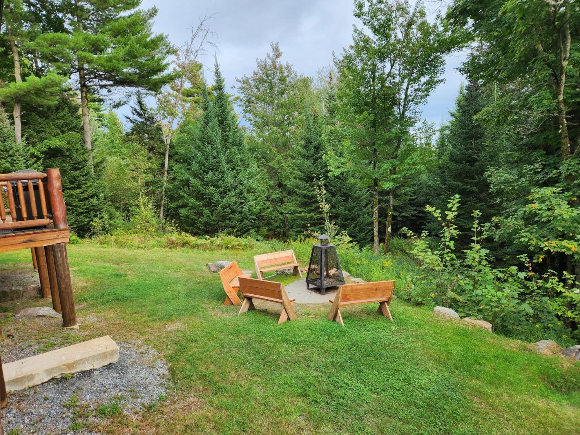 Blue Moose Private pool spa sauna lake access