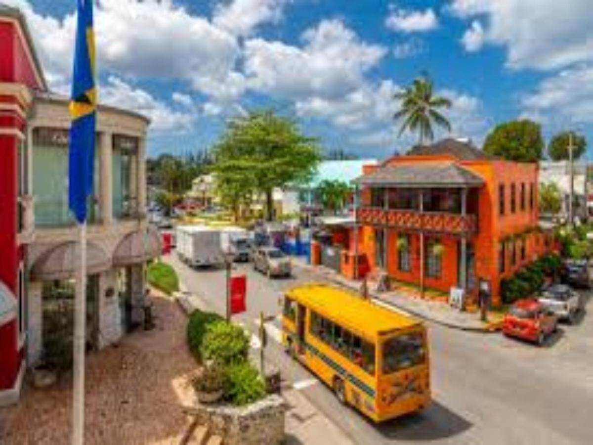Sea Cruise Barbados - 5 BR villa w Staff