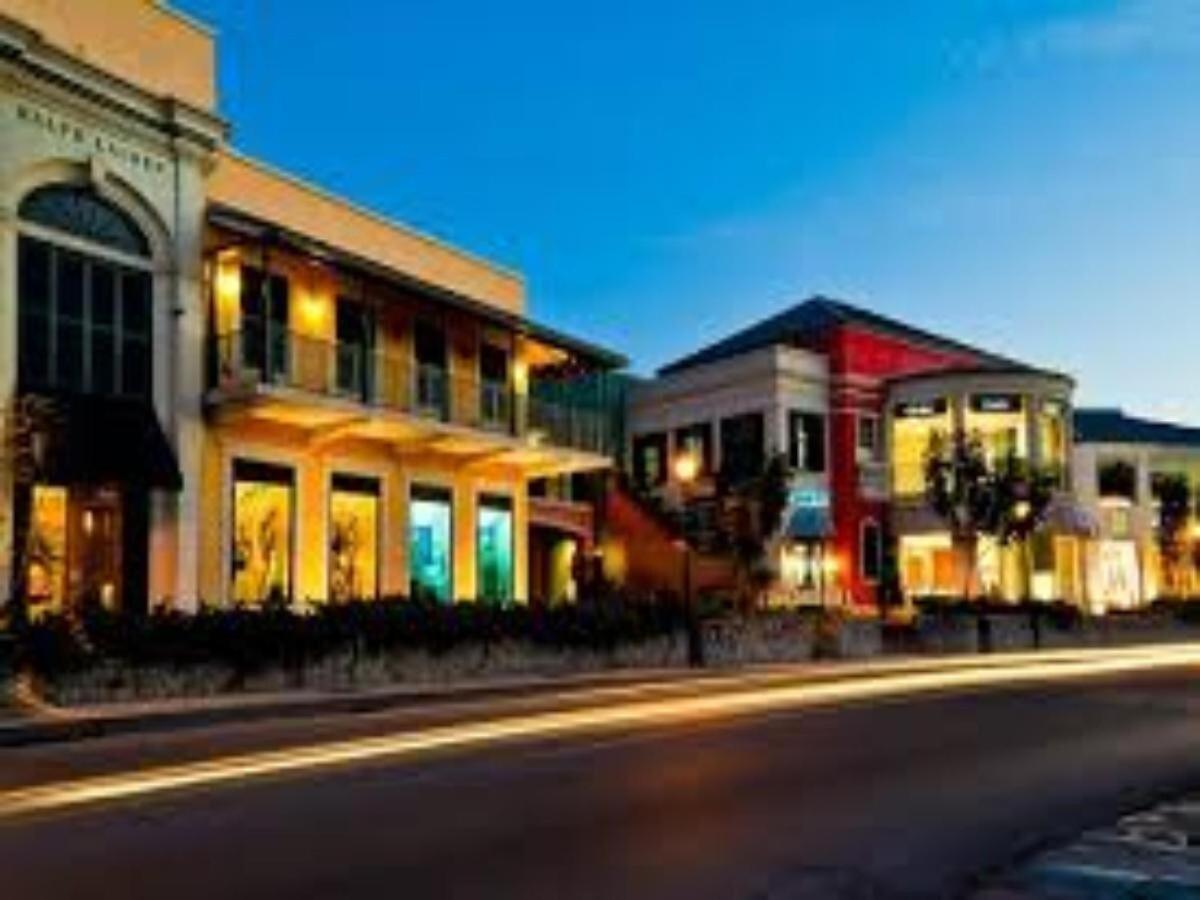 Sea Cruise Barbados - 5 BR villa w Staff