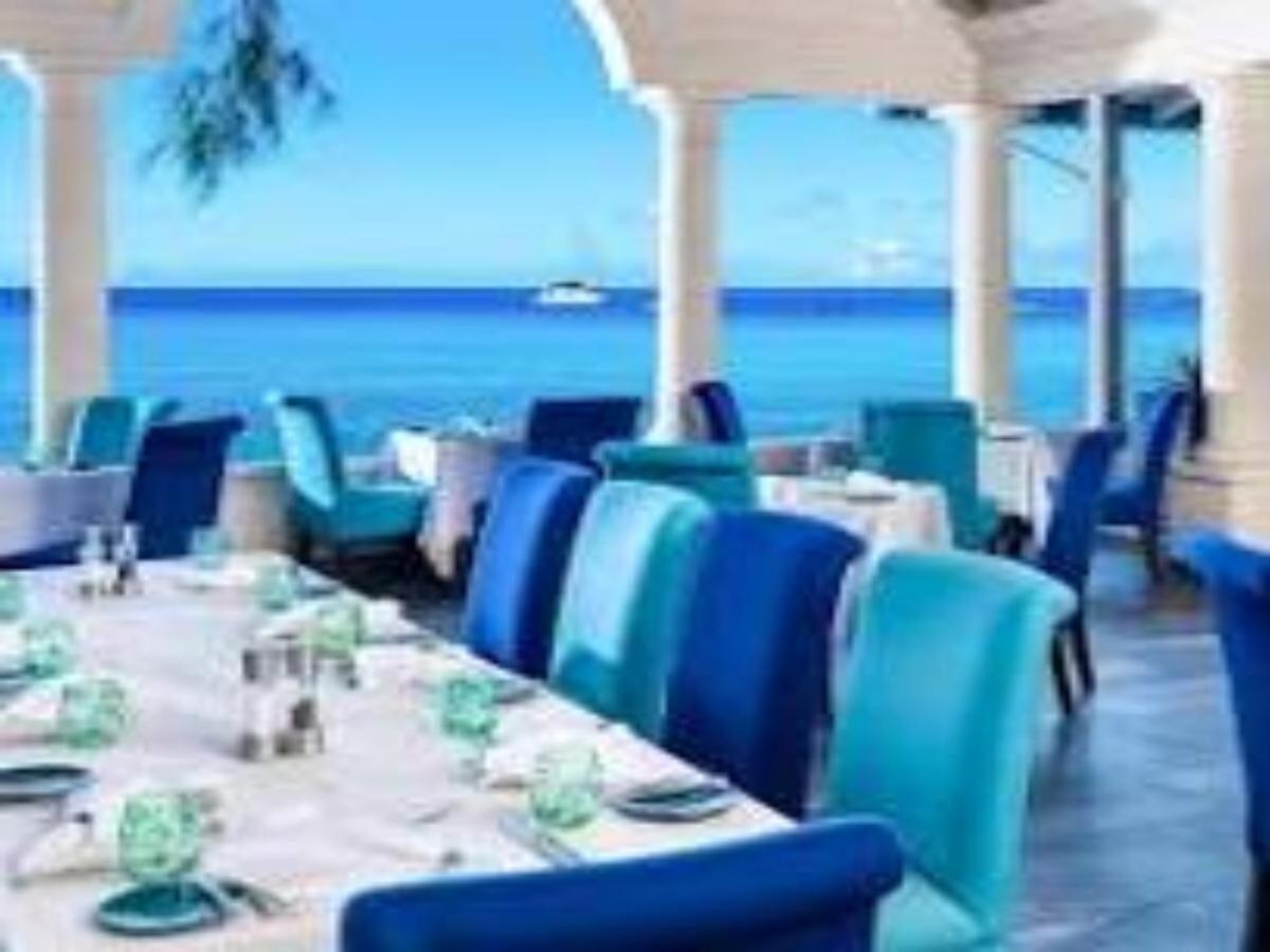 Sea Cruise Barbados - 5 BR villa w Staff