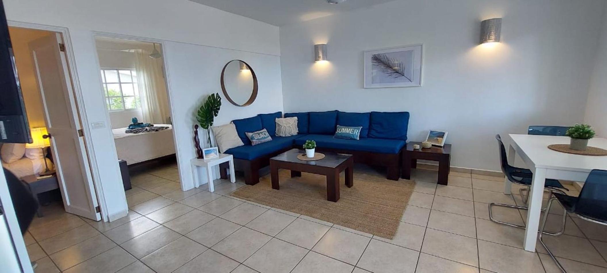 Beachfront Unit with Stunning Sunsets and Starlink Internet !