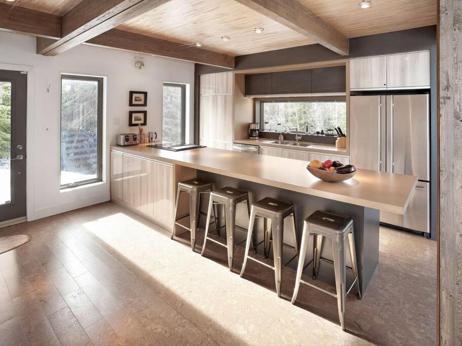 Euroshack Beautiful cottage with view and spa