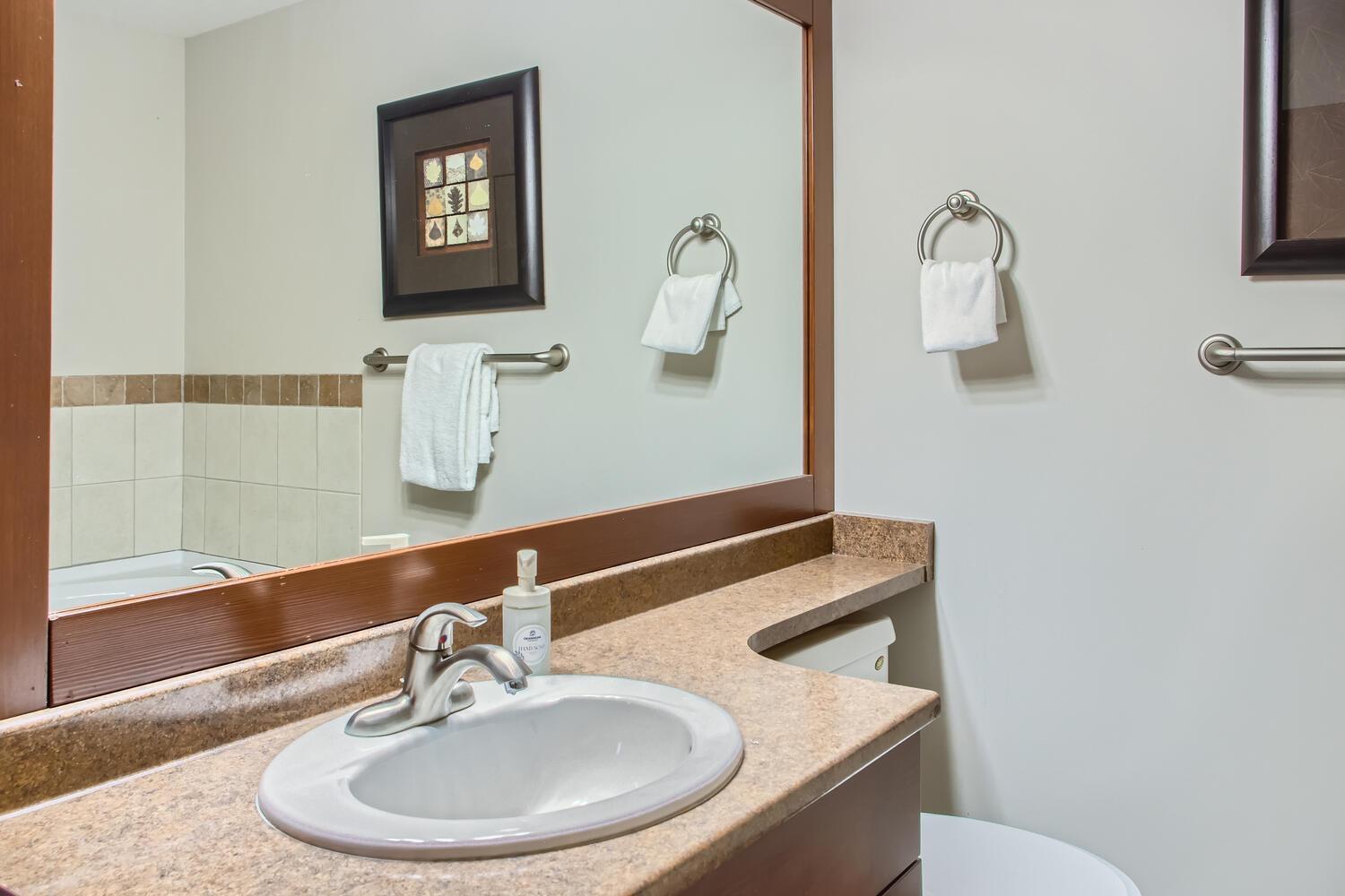 Stonegate Resort Unit C301
