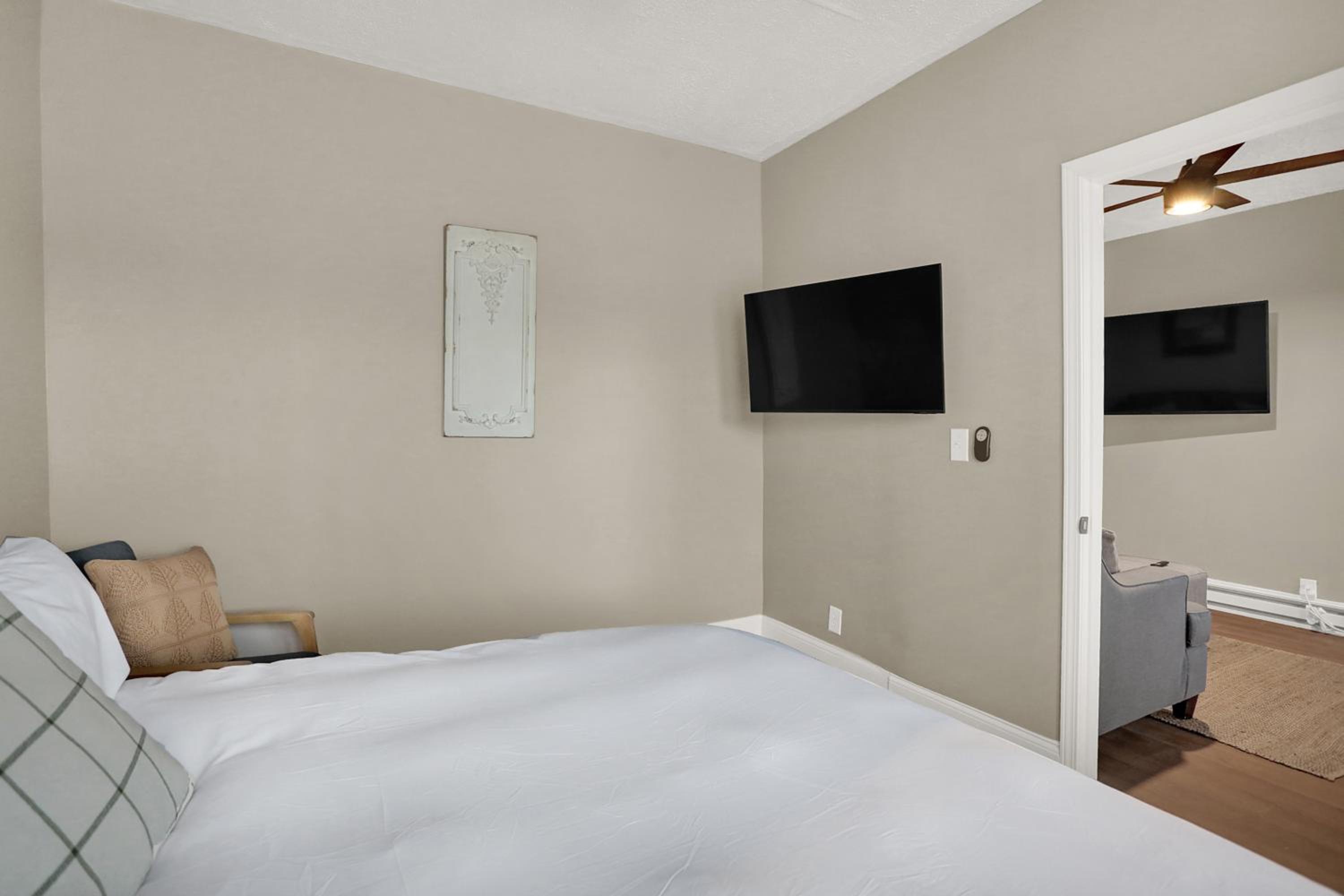 Prime 2BR Gem, Near Convention Hub! view 5