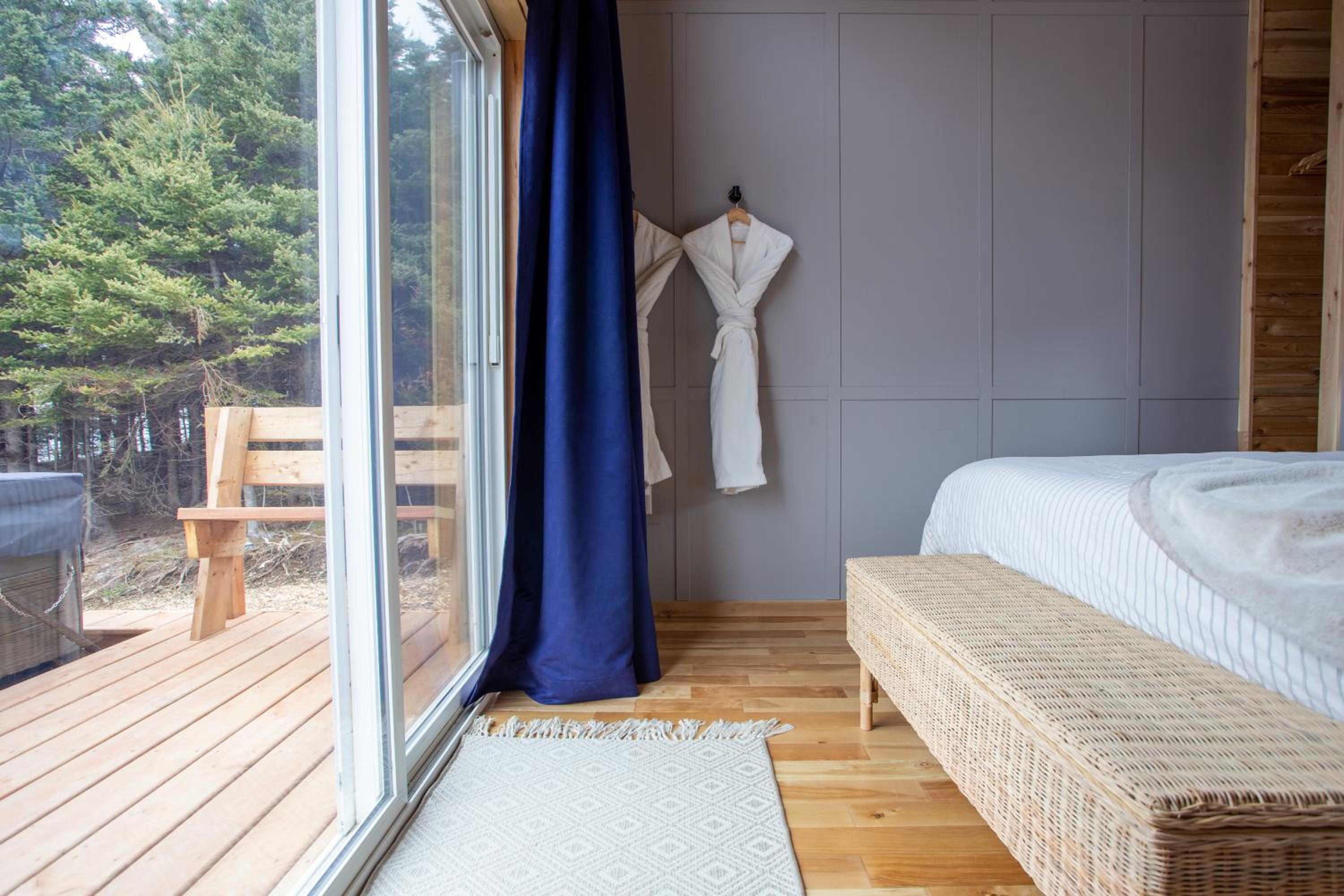 Cove & Sea Cabin
