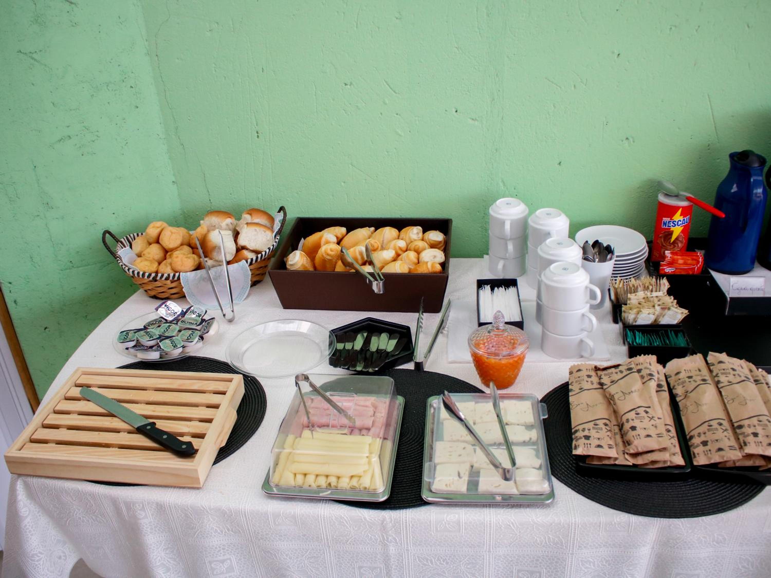 Pousada Encanto das Águas de São Pedro pertinho do Thermas com café
