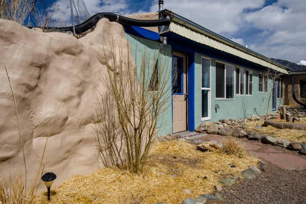 High Mountain Desert Earthship with Stunning Views