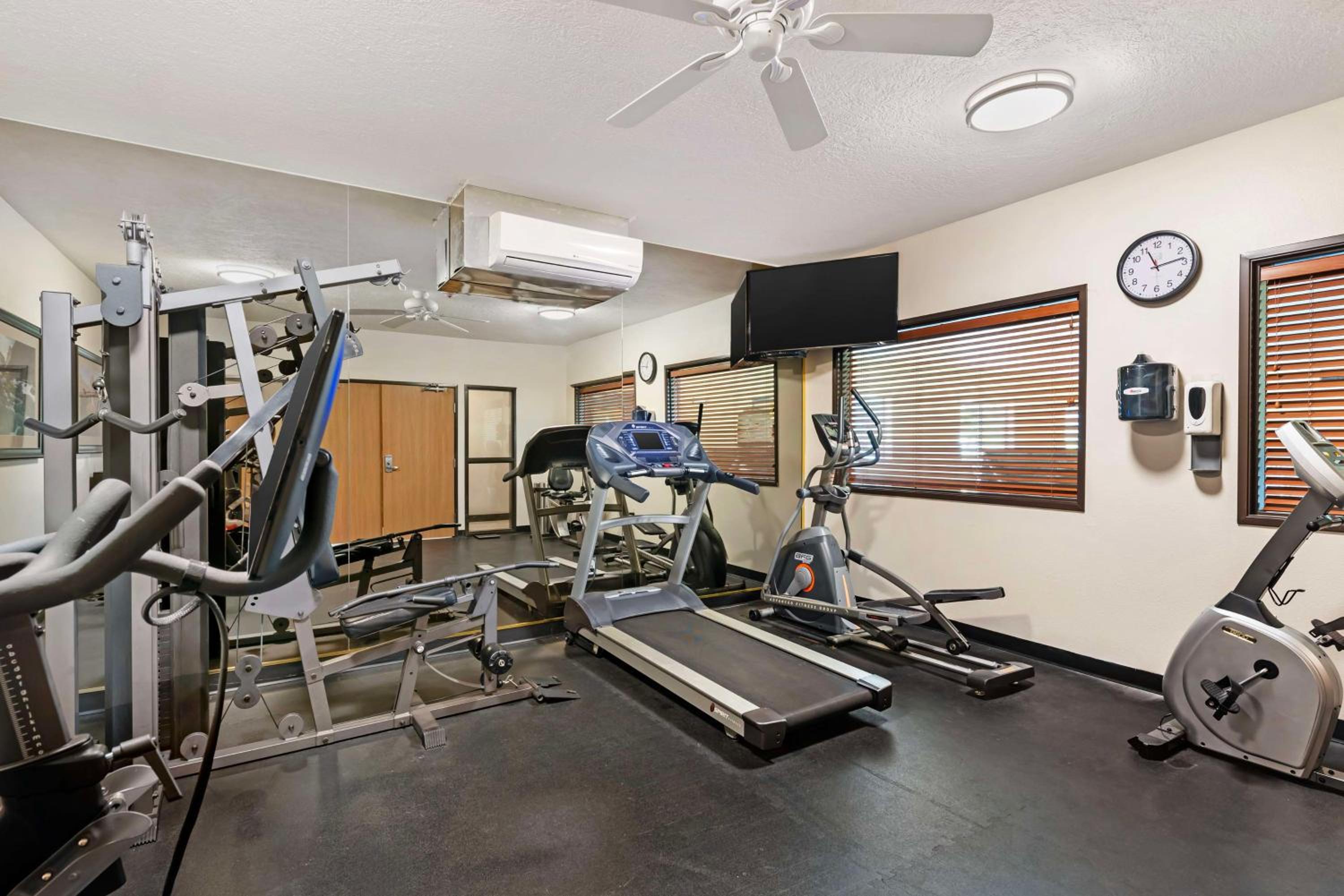 Best Western Plus Eagleridge Inn & Suites