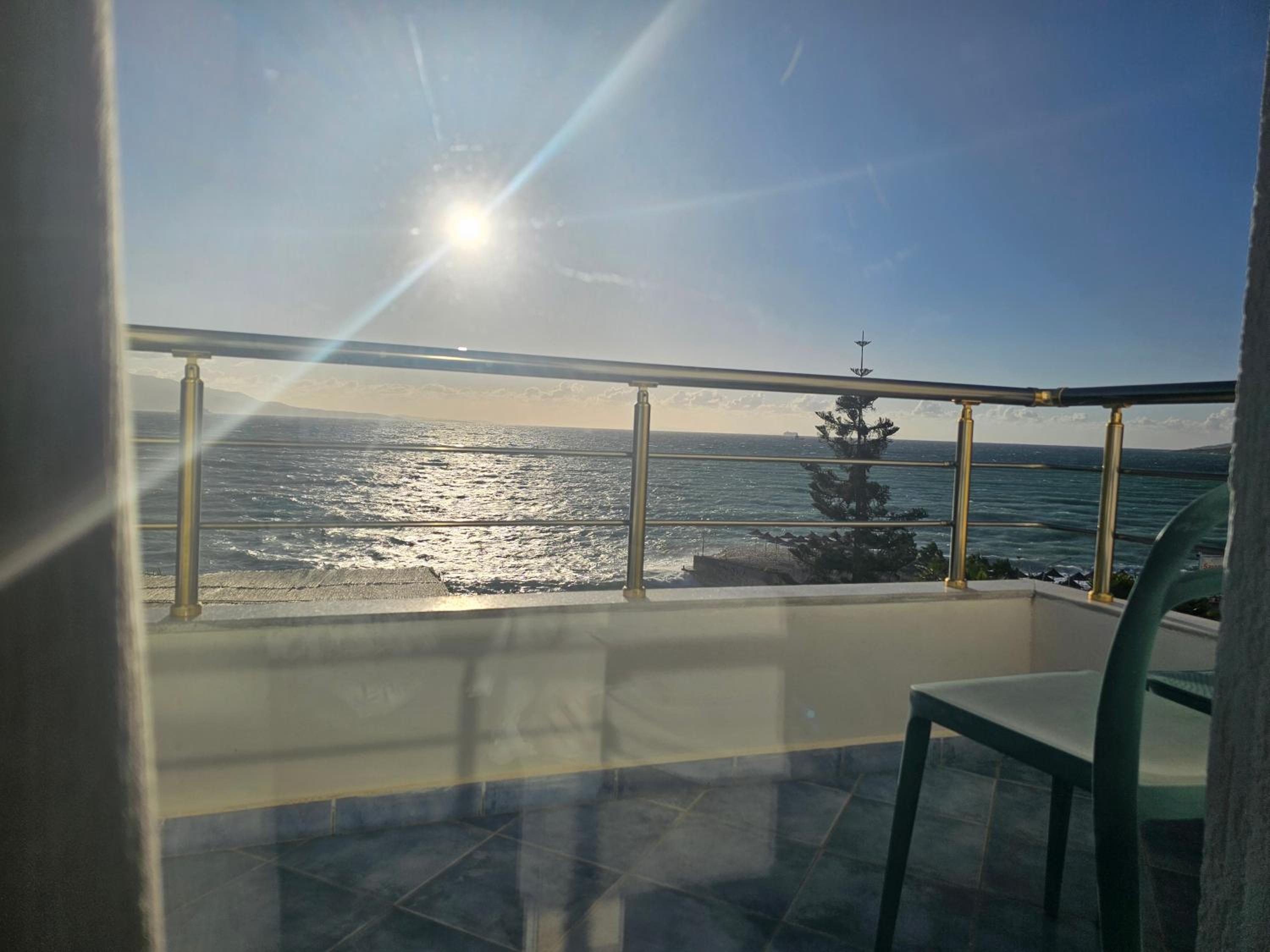 1Bed Beachfront with SeaView Balcony - 5minToBeach