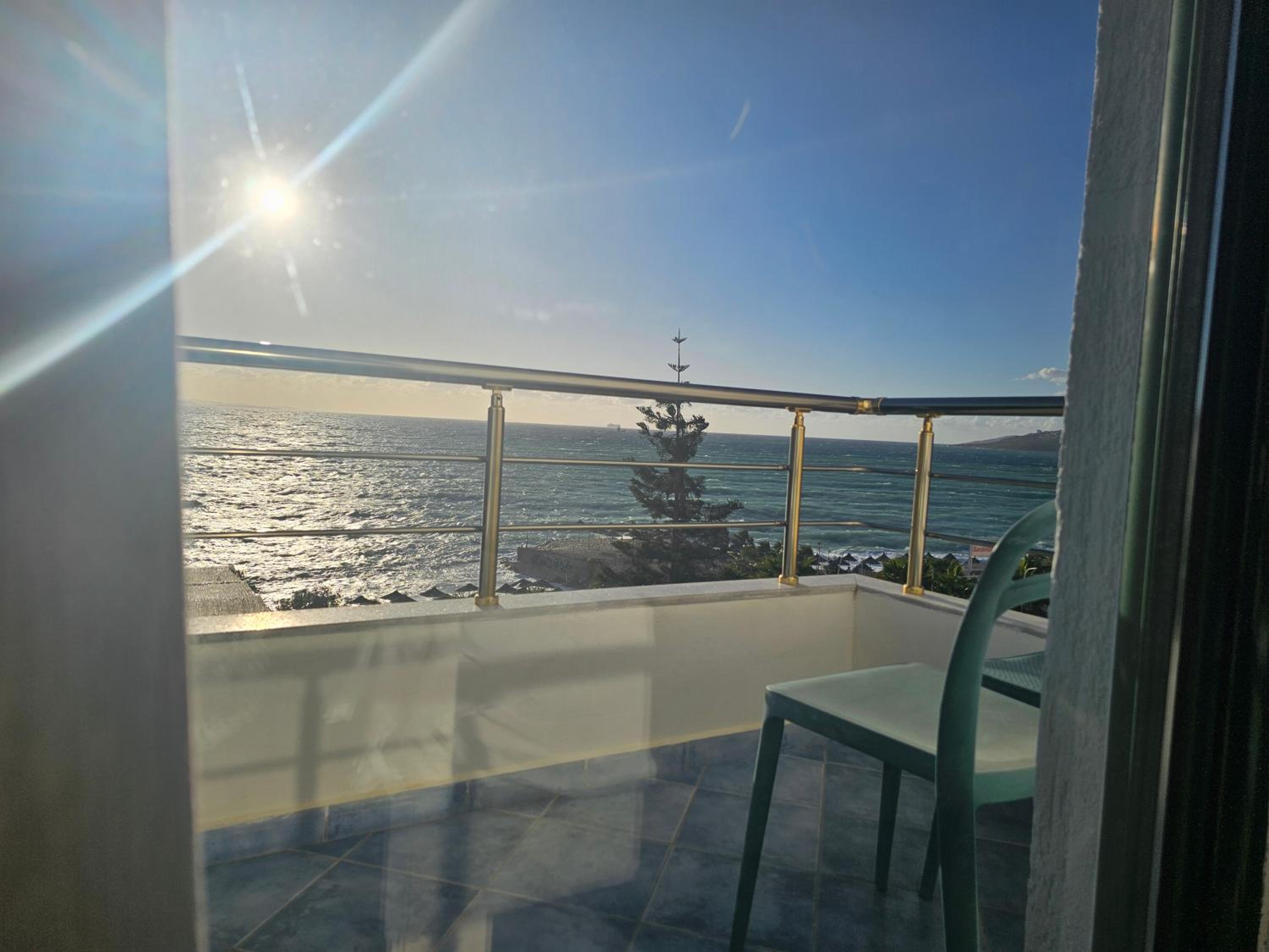 1Bed Beachfront with SeaView Balcony - 5minToBeach
