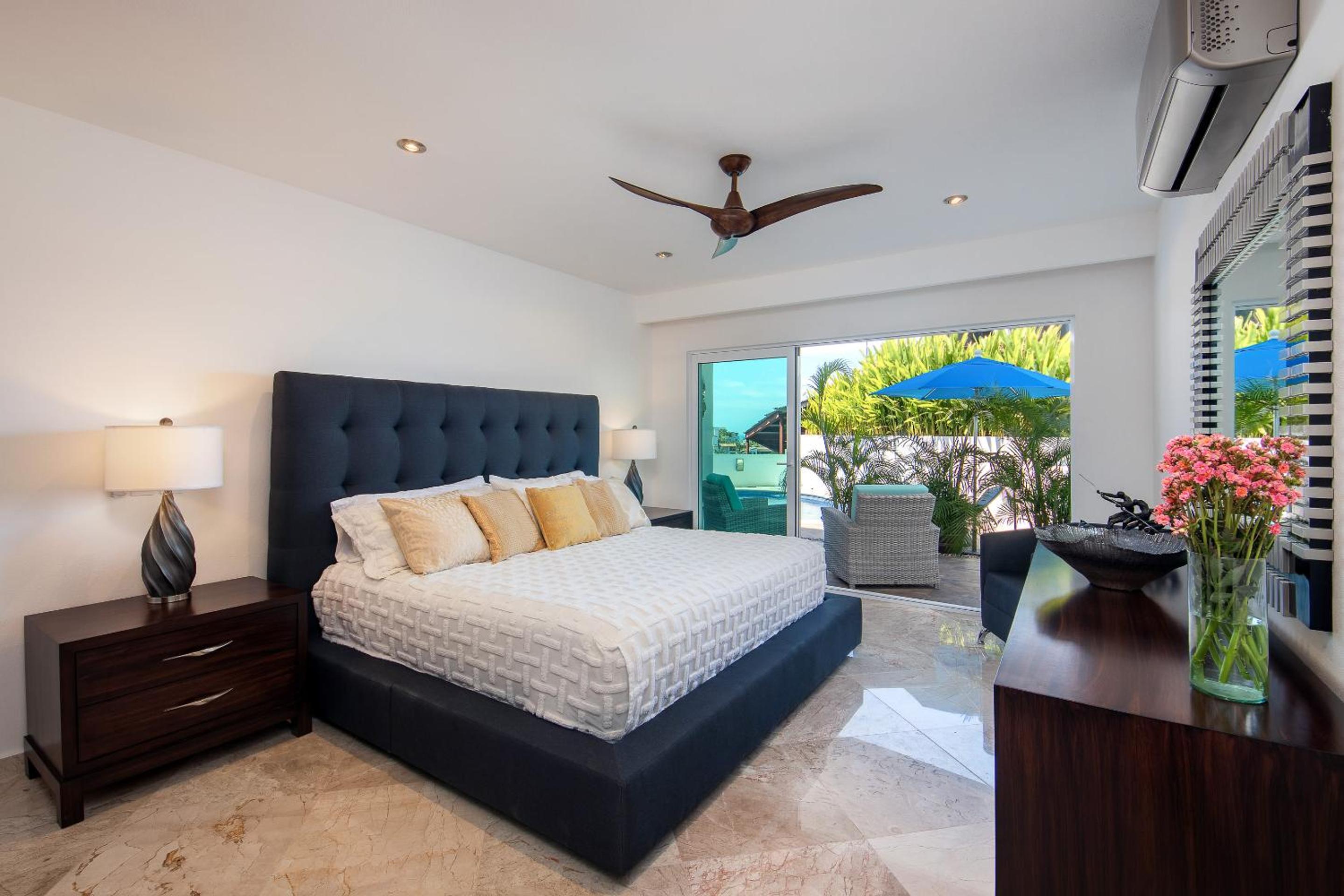 Stylish Poolside Condo with Sea Views Apple TV view 3