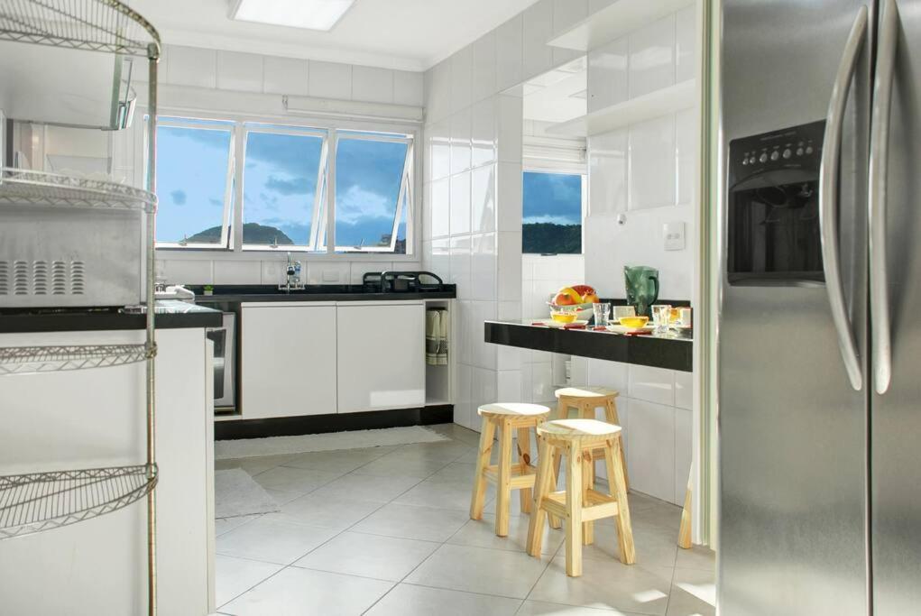 Vista Mar Varanda Gourmet 3 Suites Churrasqueira