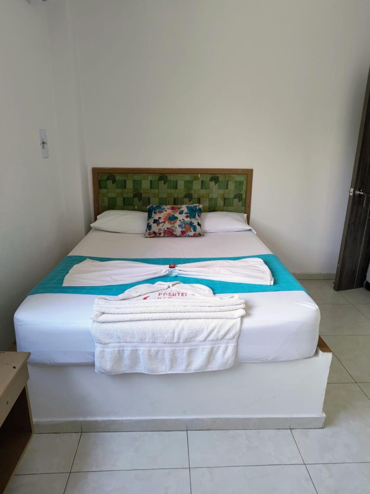 Postel bar hotel