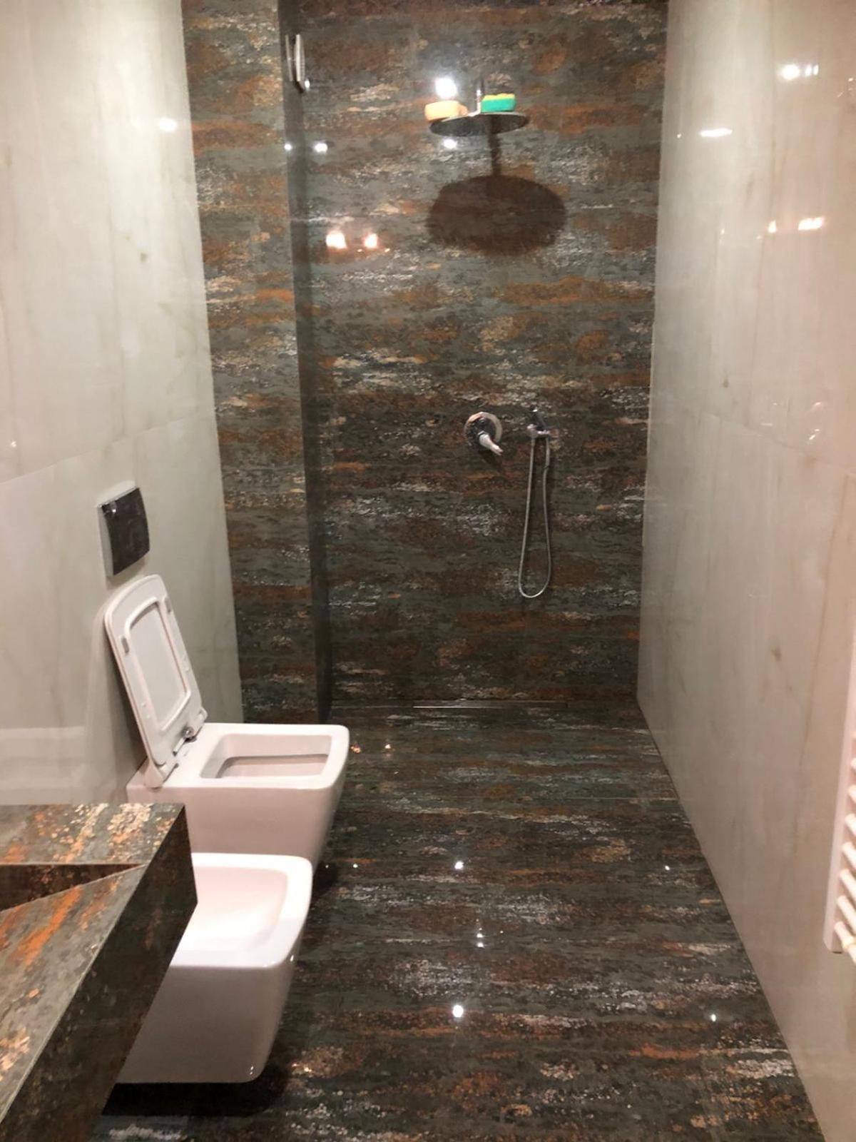 Tirent Apartment - Komuna e Parisit, Central 1