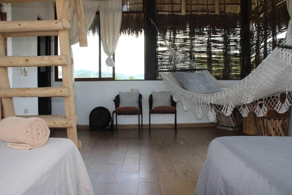 Cosy 2 bedroom 2 bathroom view 5