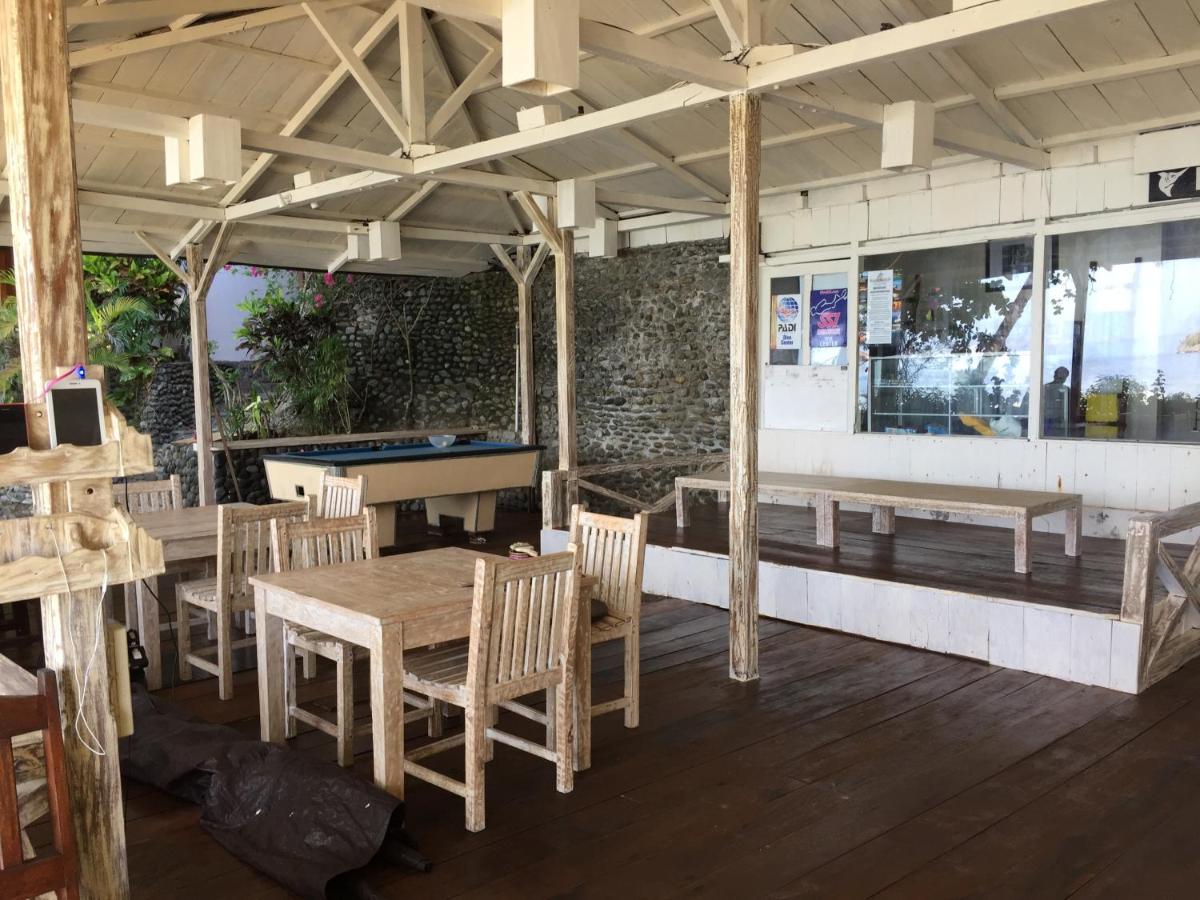 outdoor BBQ area