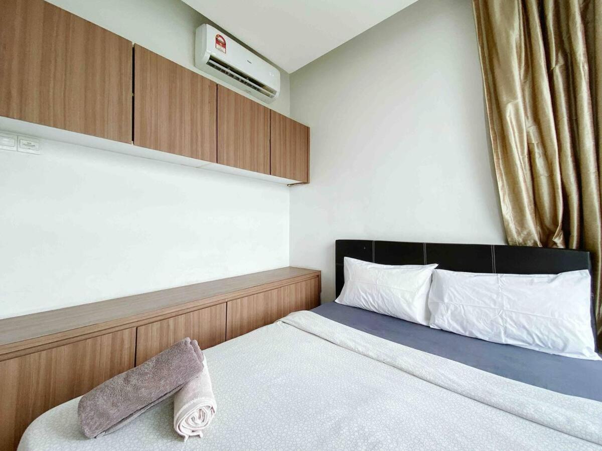 Regalia by sweet home