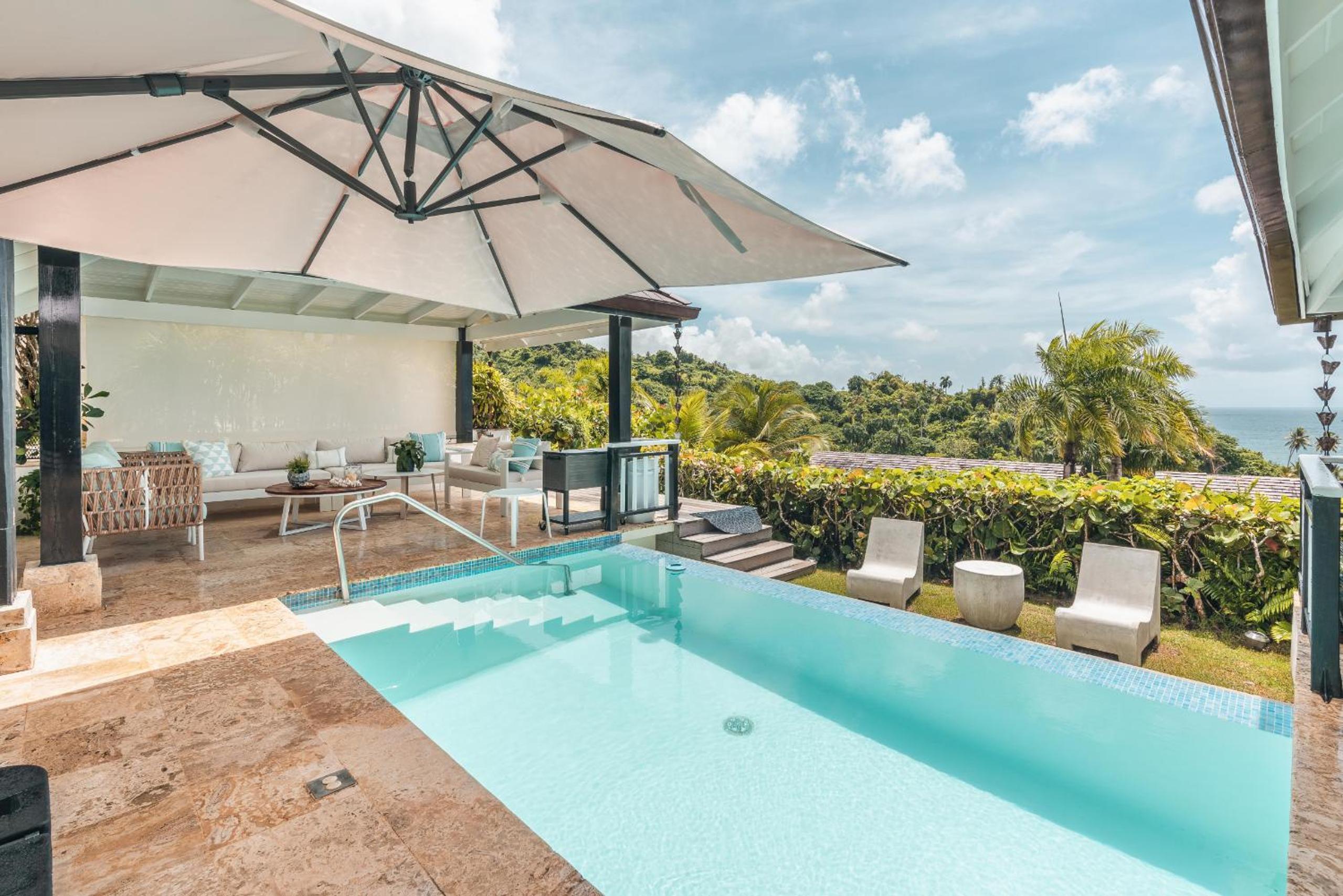 Magnificent villa with ocean view in Puerto Bahia