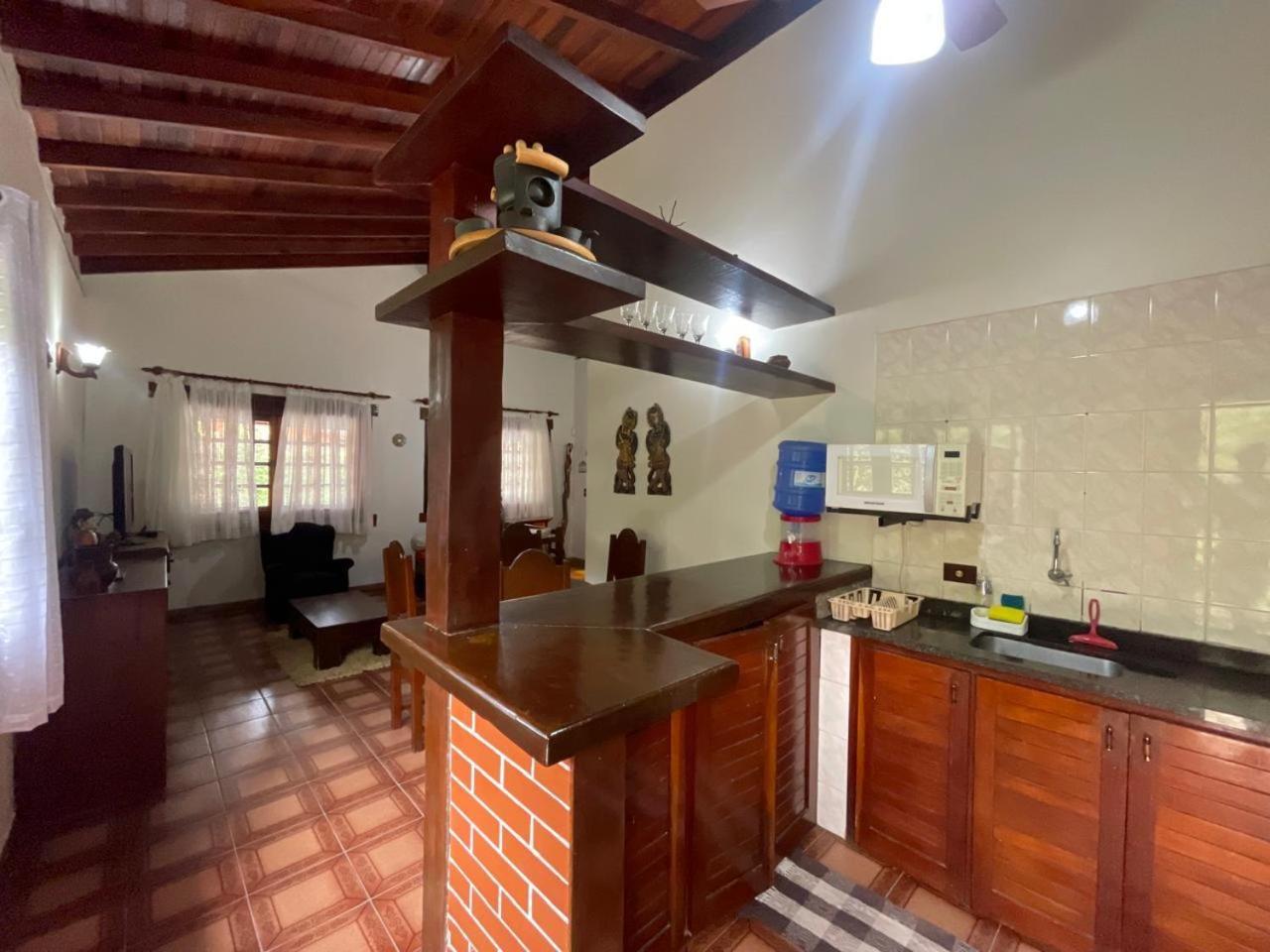 FANTÁSTICA CASA COM ÁREA DE PISCINA até 10 PESSOAS em MARESIAS SÃO SEBASTIÃO