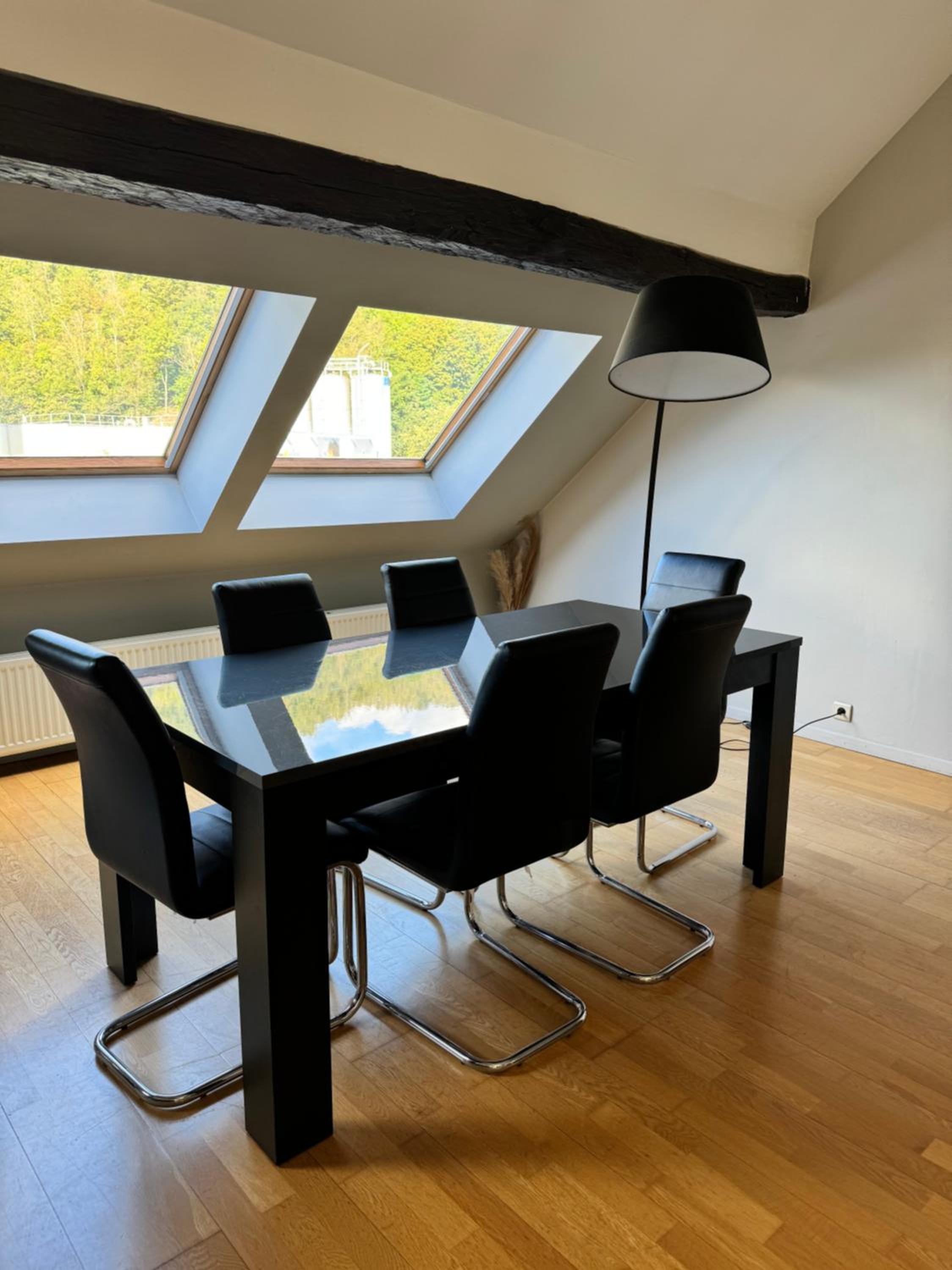 Lovely loft for romantic getaway or family trip
