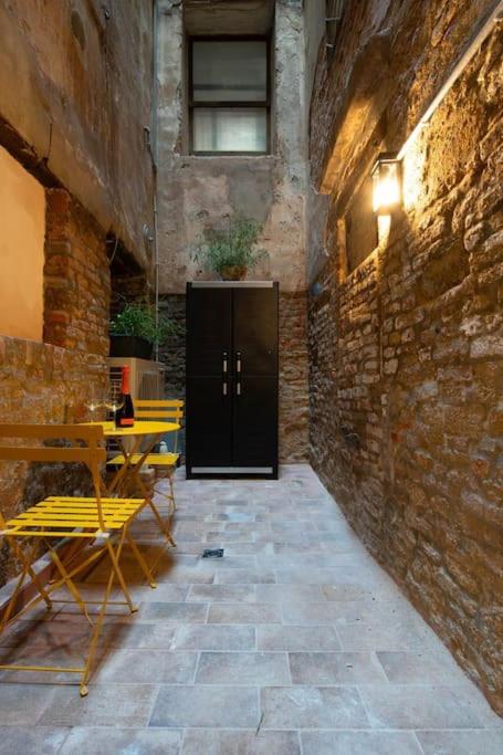 Rialto Green Design Apartment