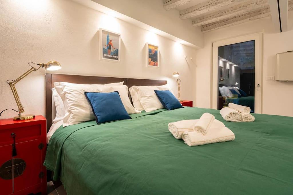 Rialto Green Design Apartment